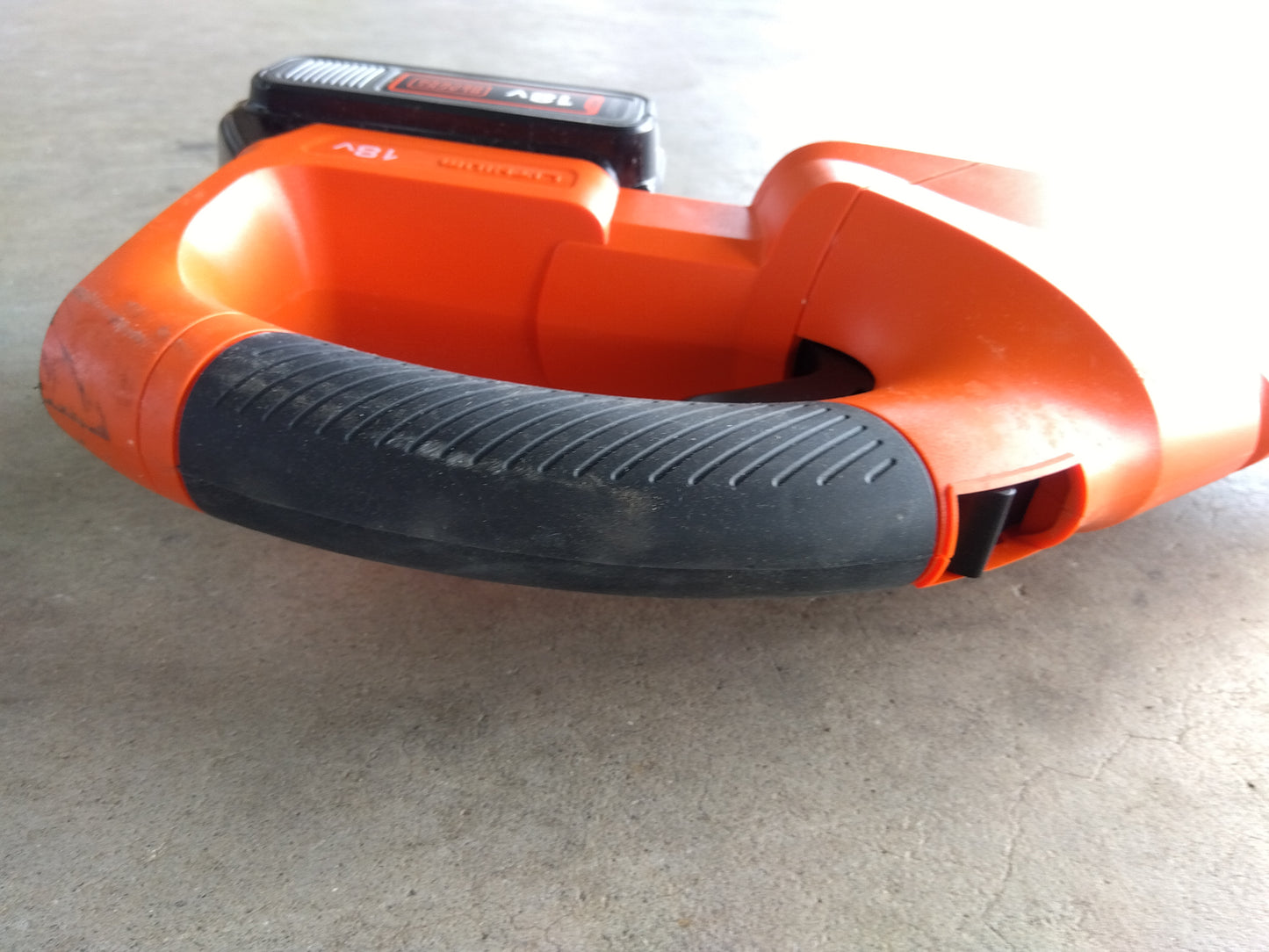 ブラックアンドデッカー 高枝ポールチェンソー