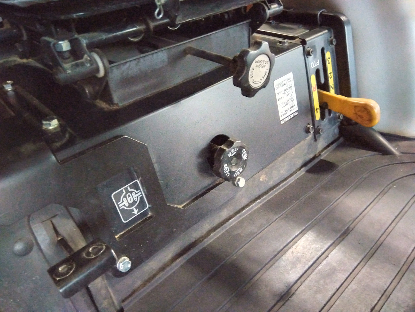 ヤンマー　中古　トラクター+ロータリー+フロントローダー EG334Y