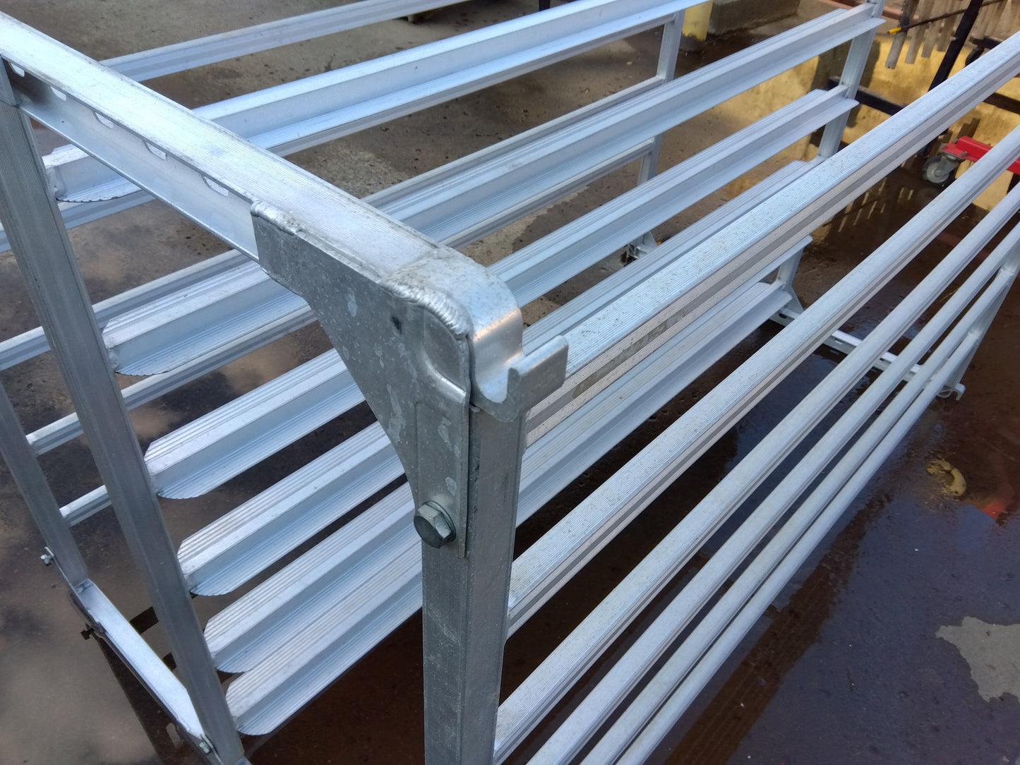 アルミス　中古　アルミ　苗コンテナ　60枚