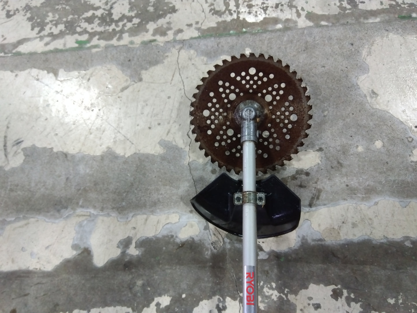 リョービ　刈払い機　　EKK-2620