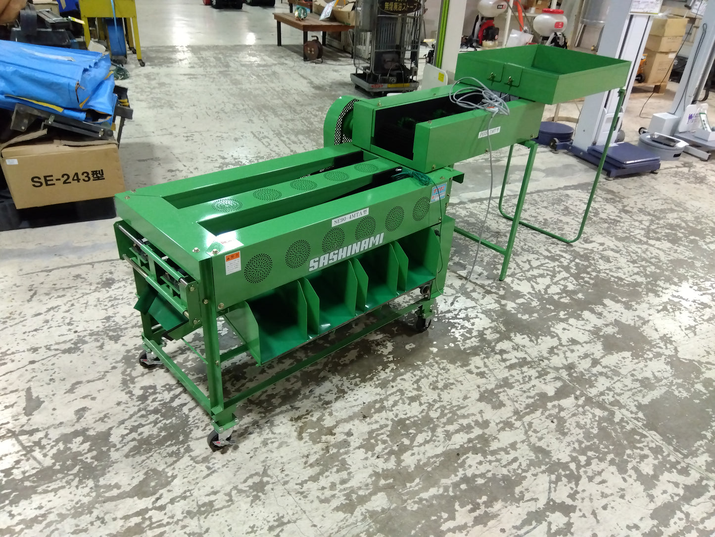 指浪　ミニトマト選果機+磨き機（供給機付き）