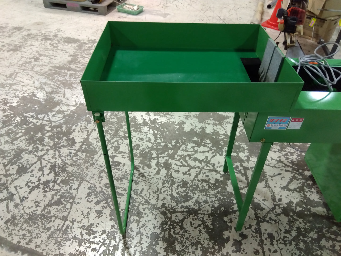 指浪　ミニトマト選果機+磨き機（供給機付き）