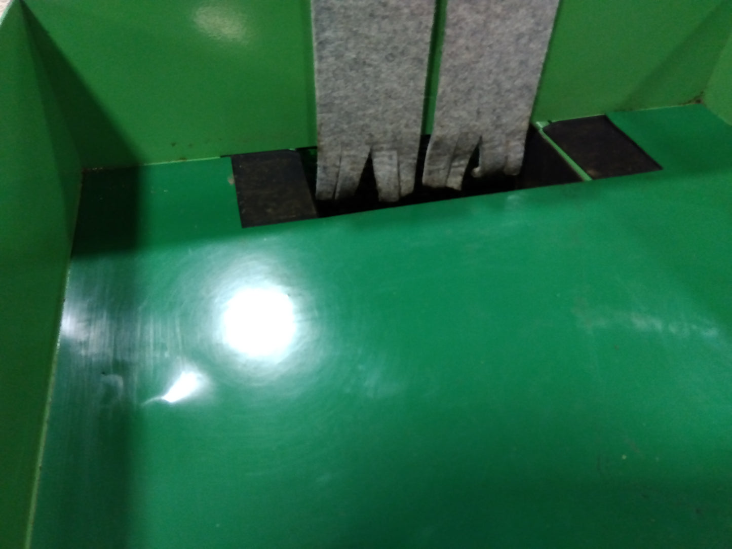 指浪　ミニトマト選果機+磨き機（供給機付き）