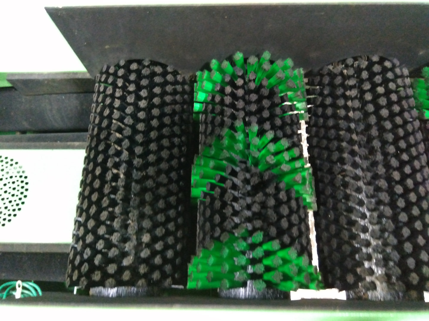 指浪　ミニトマト選果機+磨き機（供給機付き）