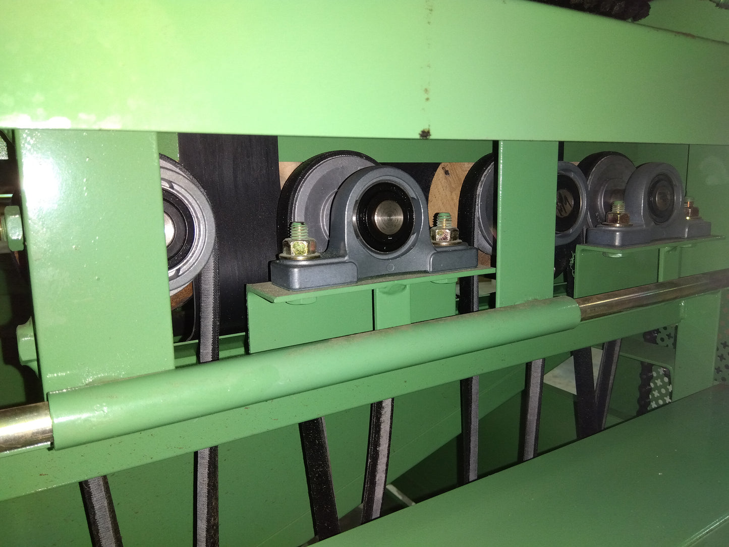 指浪　ミニトマト選果機+磨き機（供給機付き）