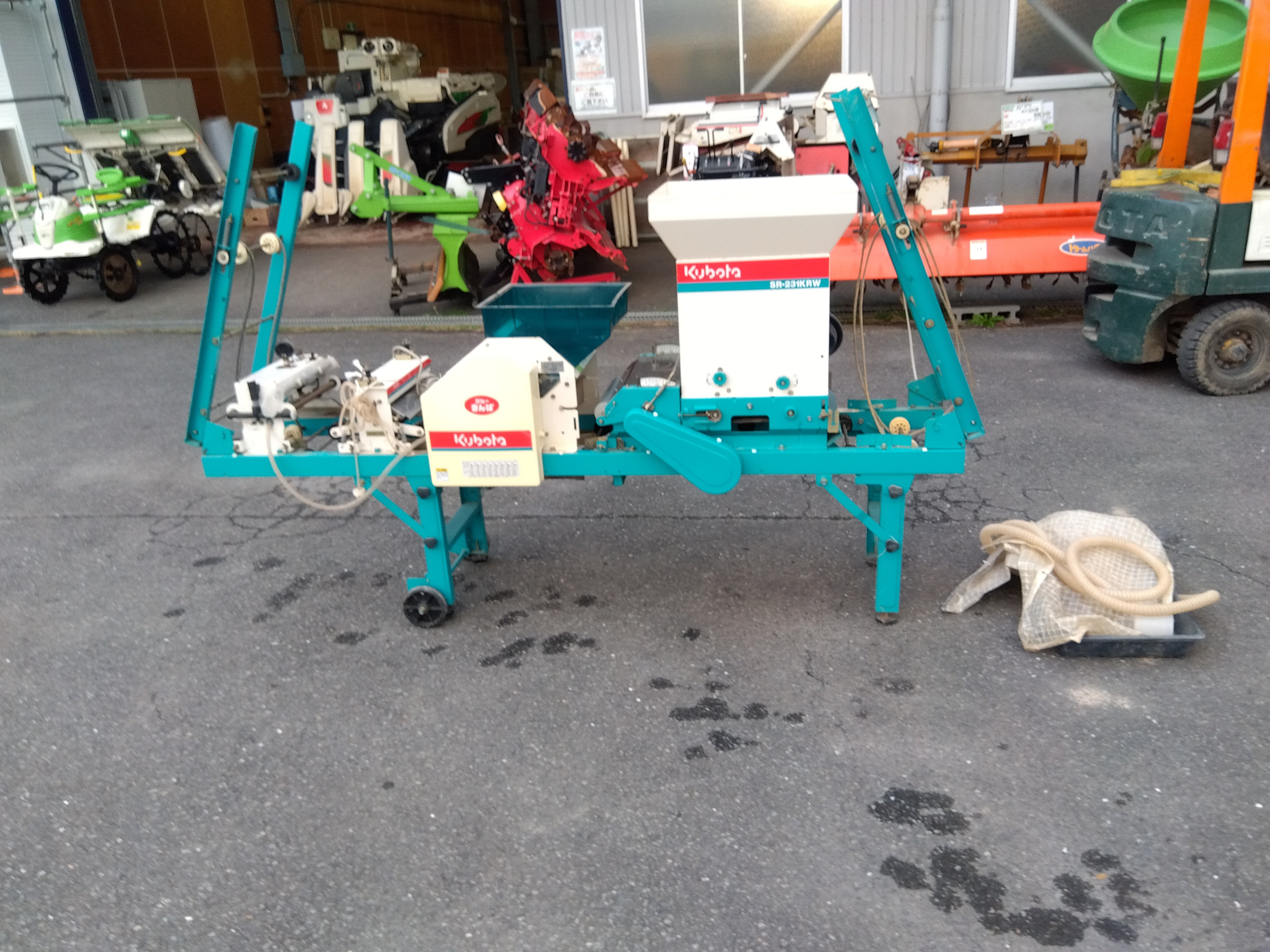 クボタ 中古播種機SR-231KRW 「2」 – 農キング
