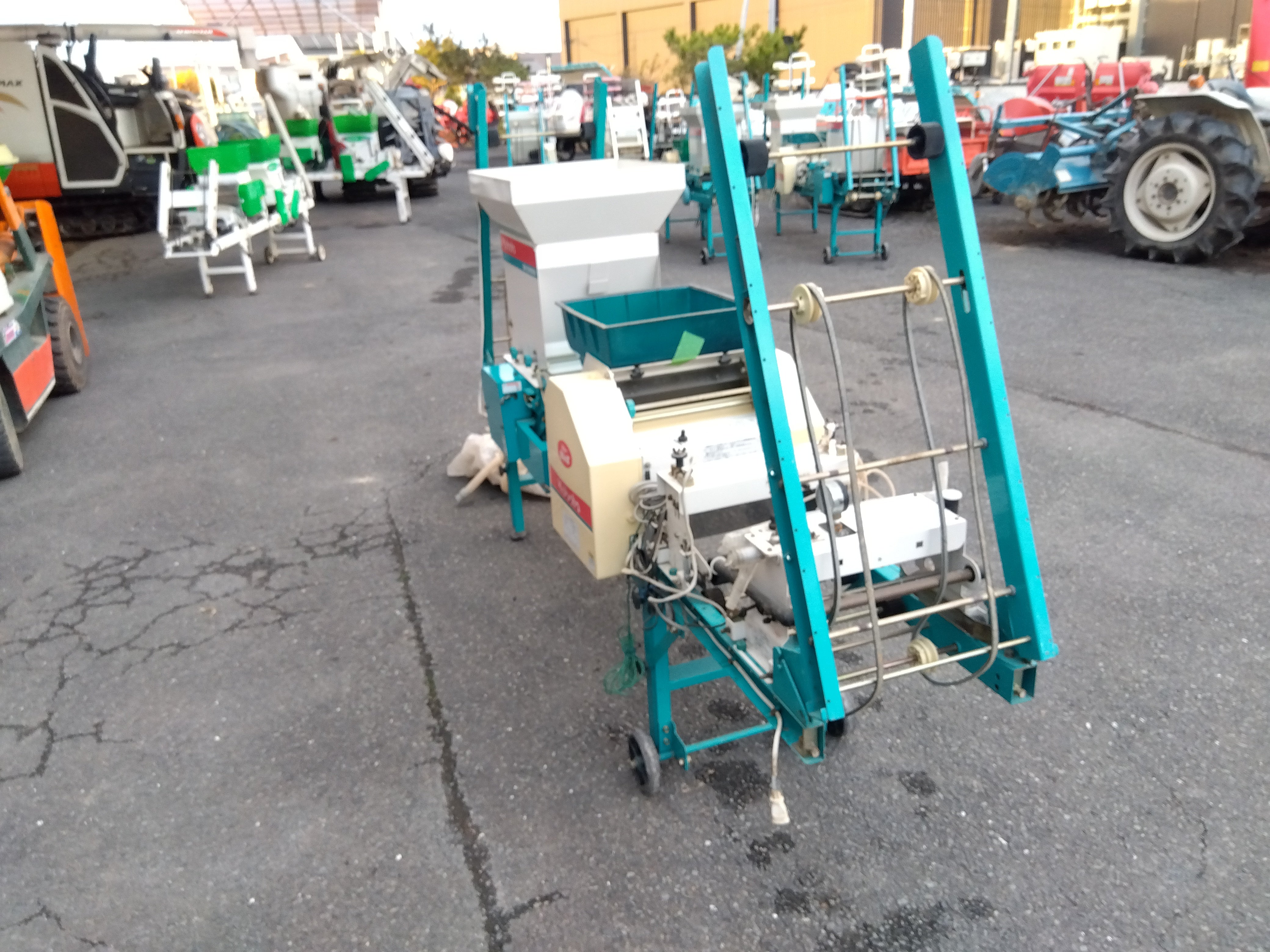 クボタ 中古播種機SR-231KRW 「2」 – 農キング