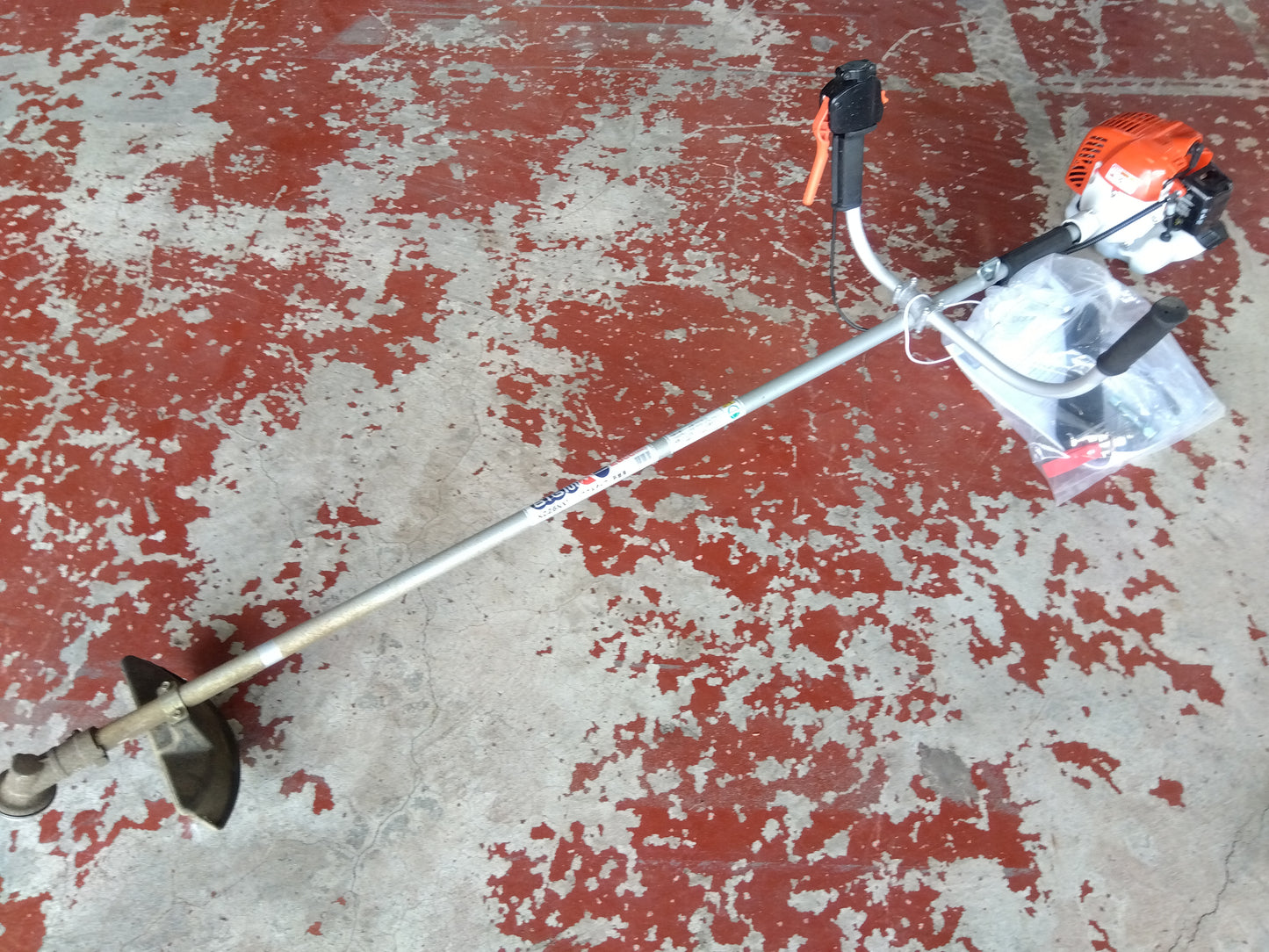 丸山BIGM 中古刈払機 KC26NX1