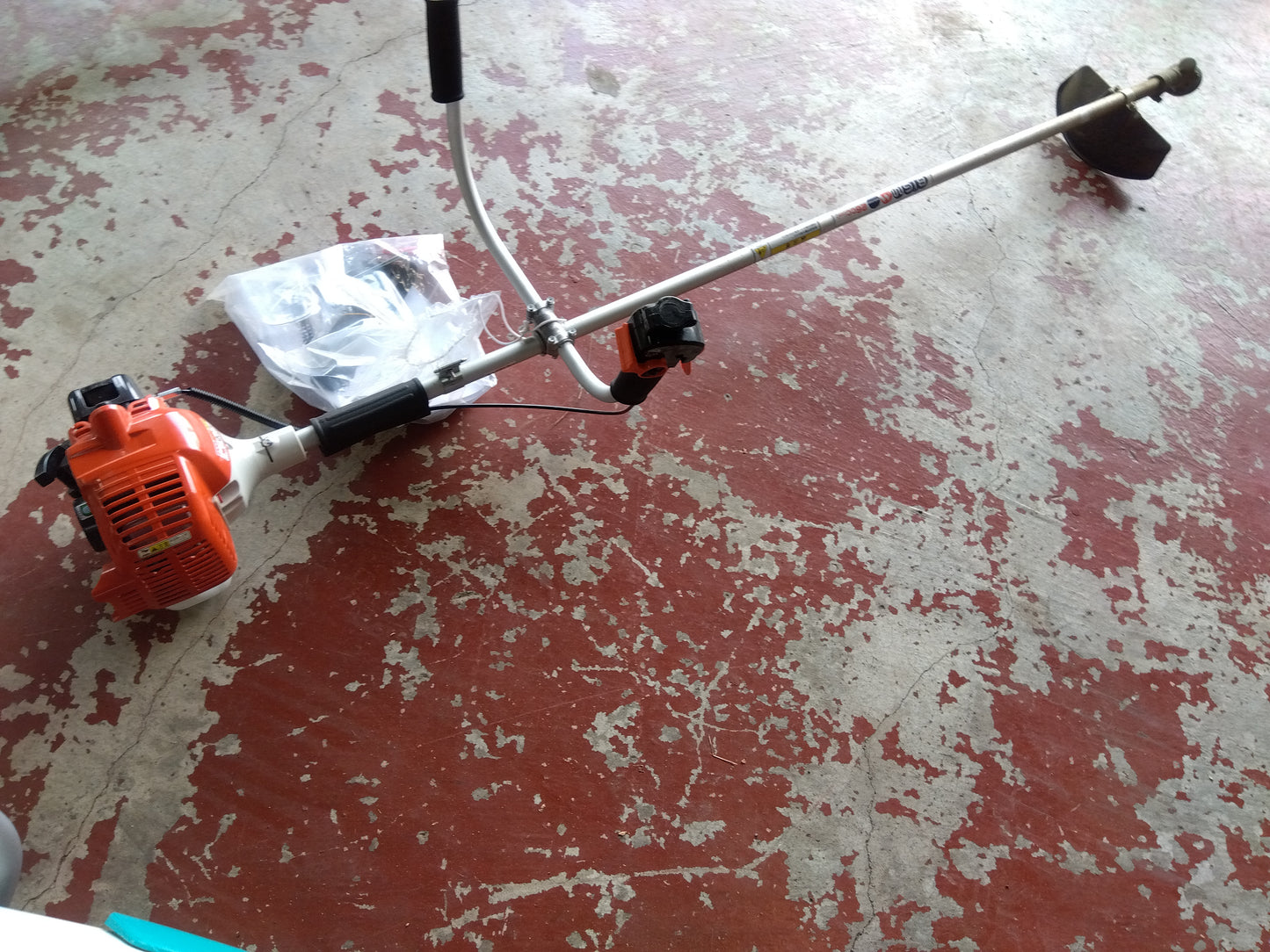 丸山BIGM 中古刈払機 KC26NX1