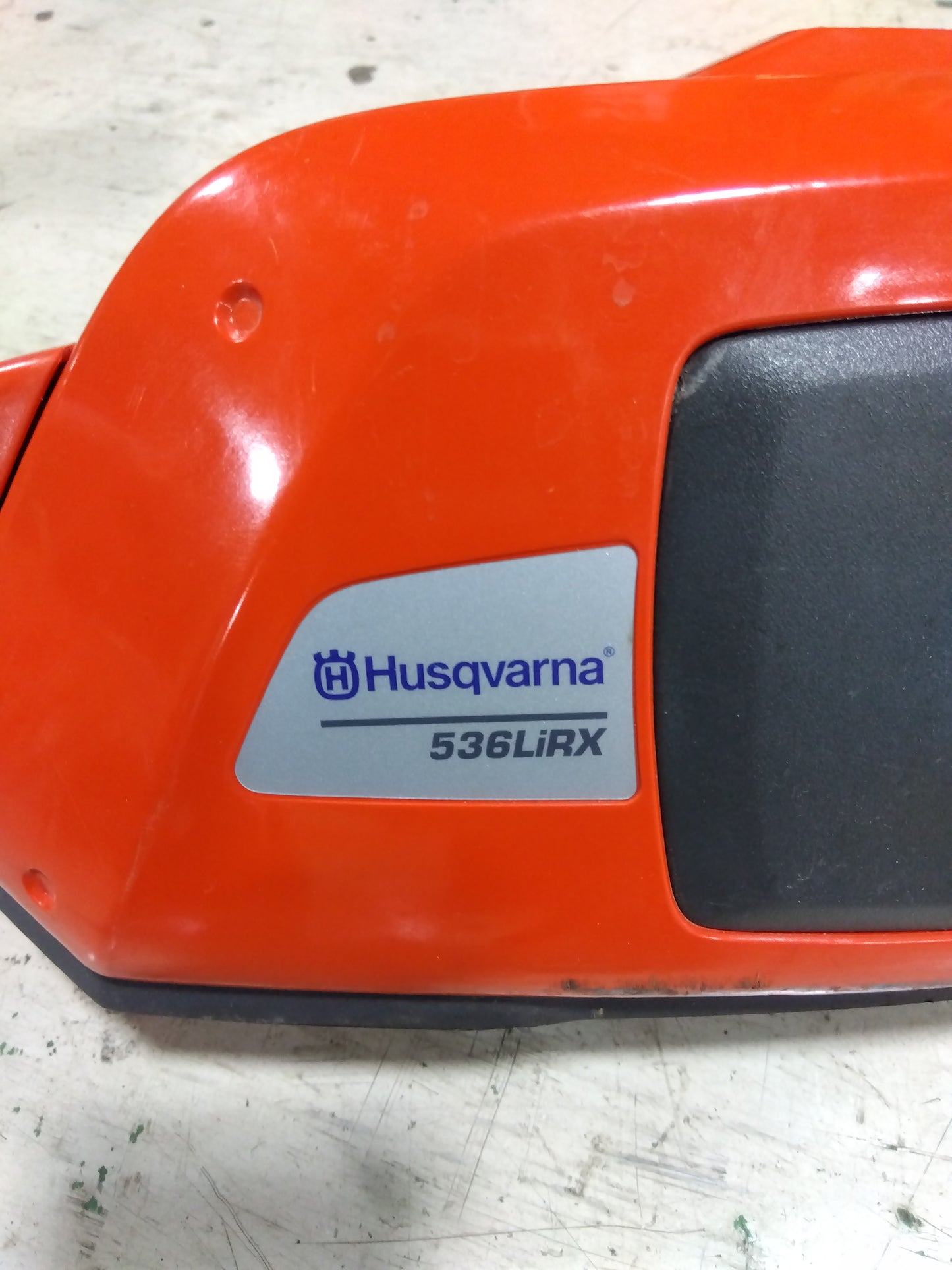 ハスクバーナ バッテリー式 刈払機／チェンソー