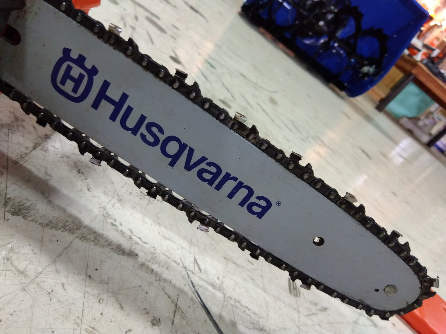 ハスクバーナ バッテリー式 刈払機／チェンソー