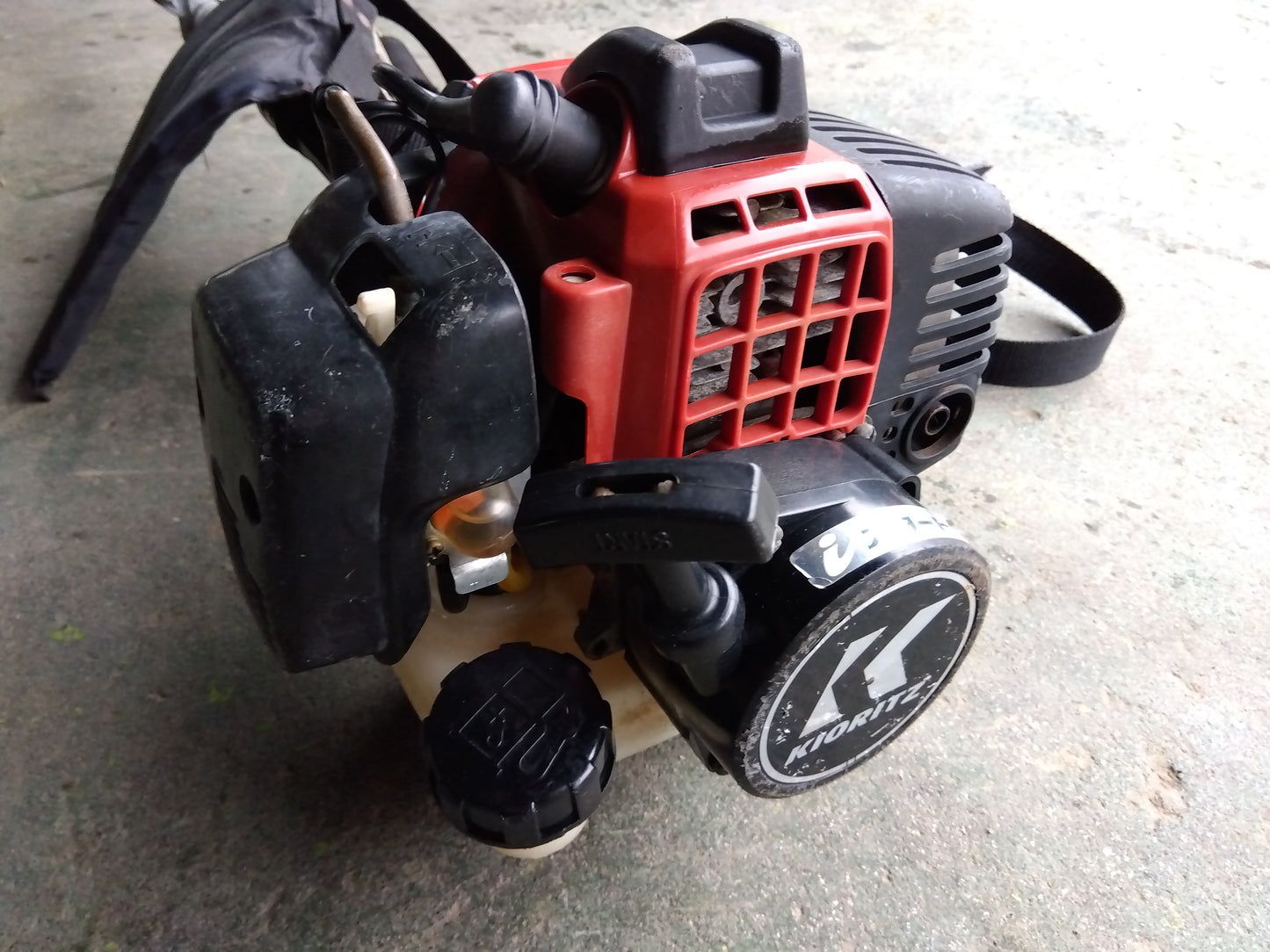 共立　中古　刈払機　SRE265