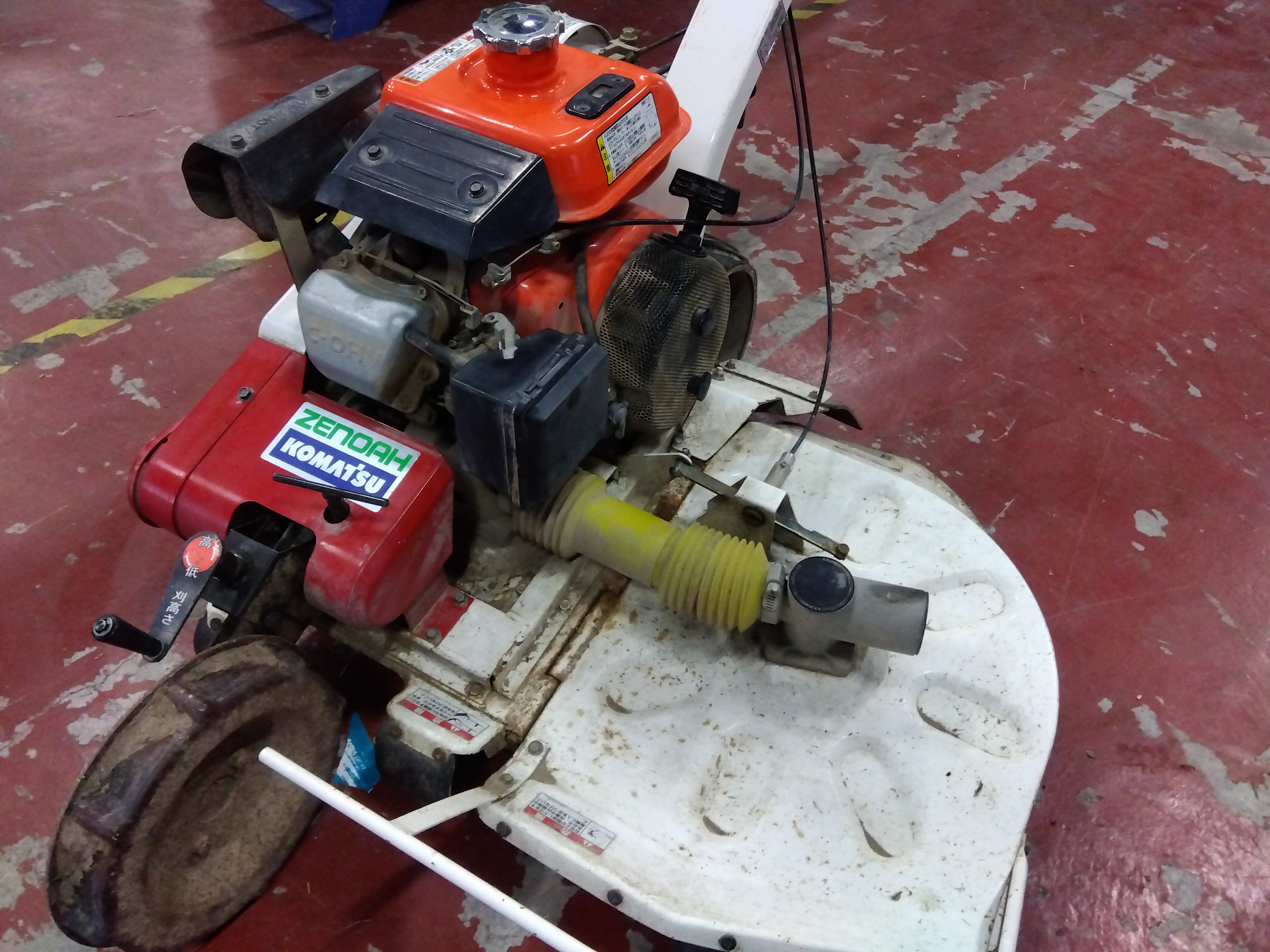 コマツゼノア 中古 ロータリーモア ZGC702-D – 農キング