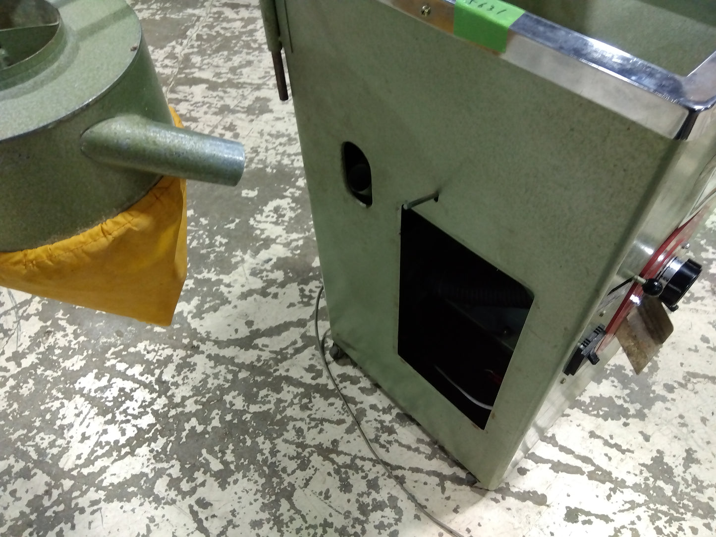 丸七　　　　　　中古　精米機　　M130-SS