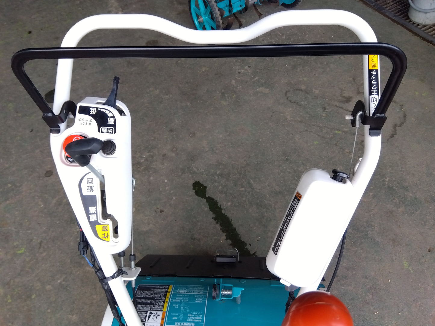 クボタ　中古　耕運機　TRS60