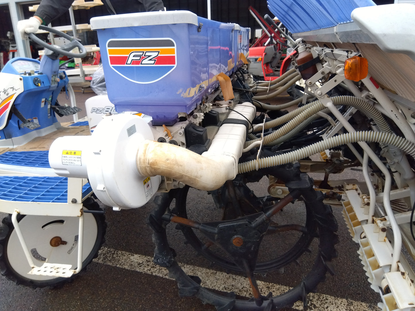 イセキ 中古８条田植機 PZ80D 【ジャンク品】