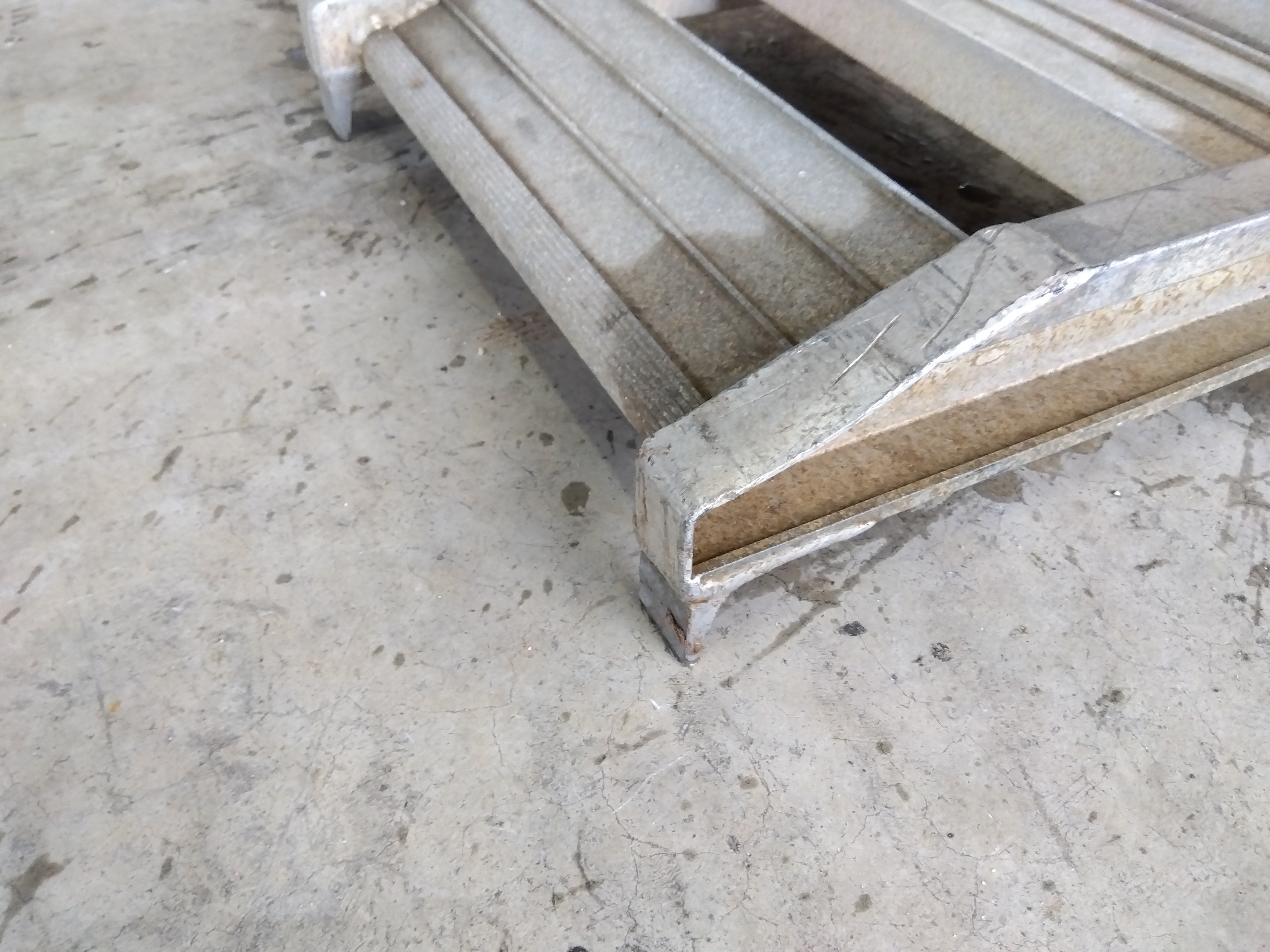 メーカー不明 アルミブリッジ ツメ式 1本