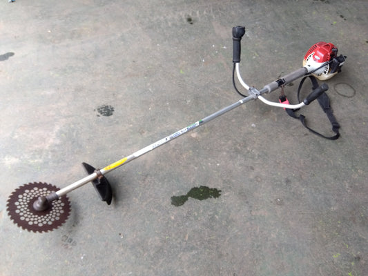 ゼノア　中古　刈払機　BC2310EZ