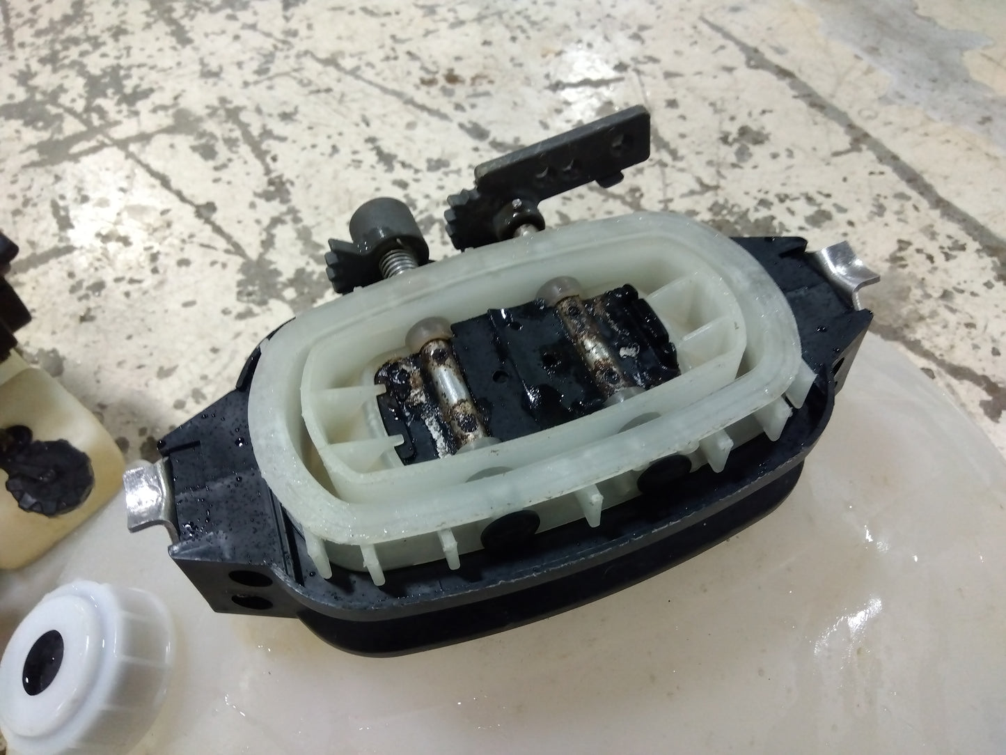 丸山　中古動力散布機　MDJ6000GT-26