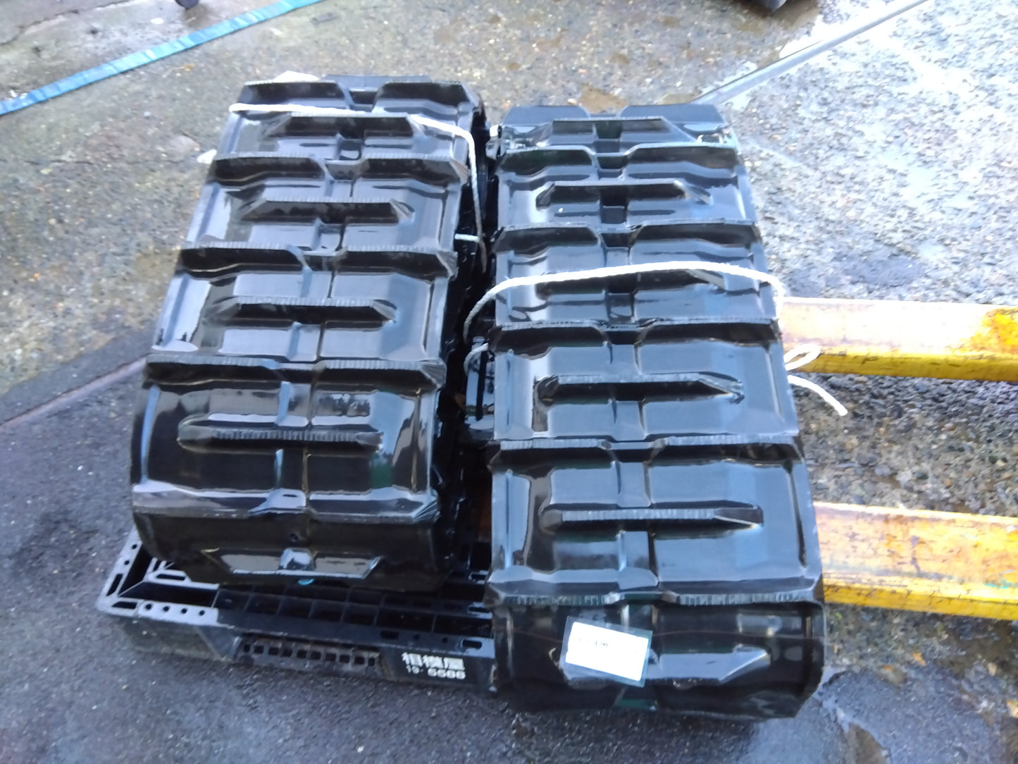 中古　コンバイン用クローラー