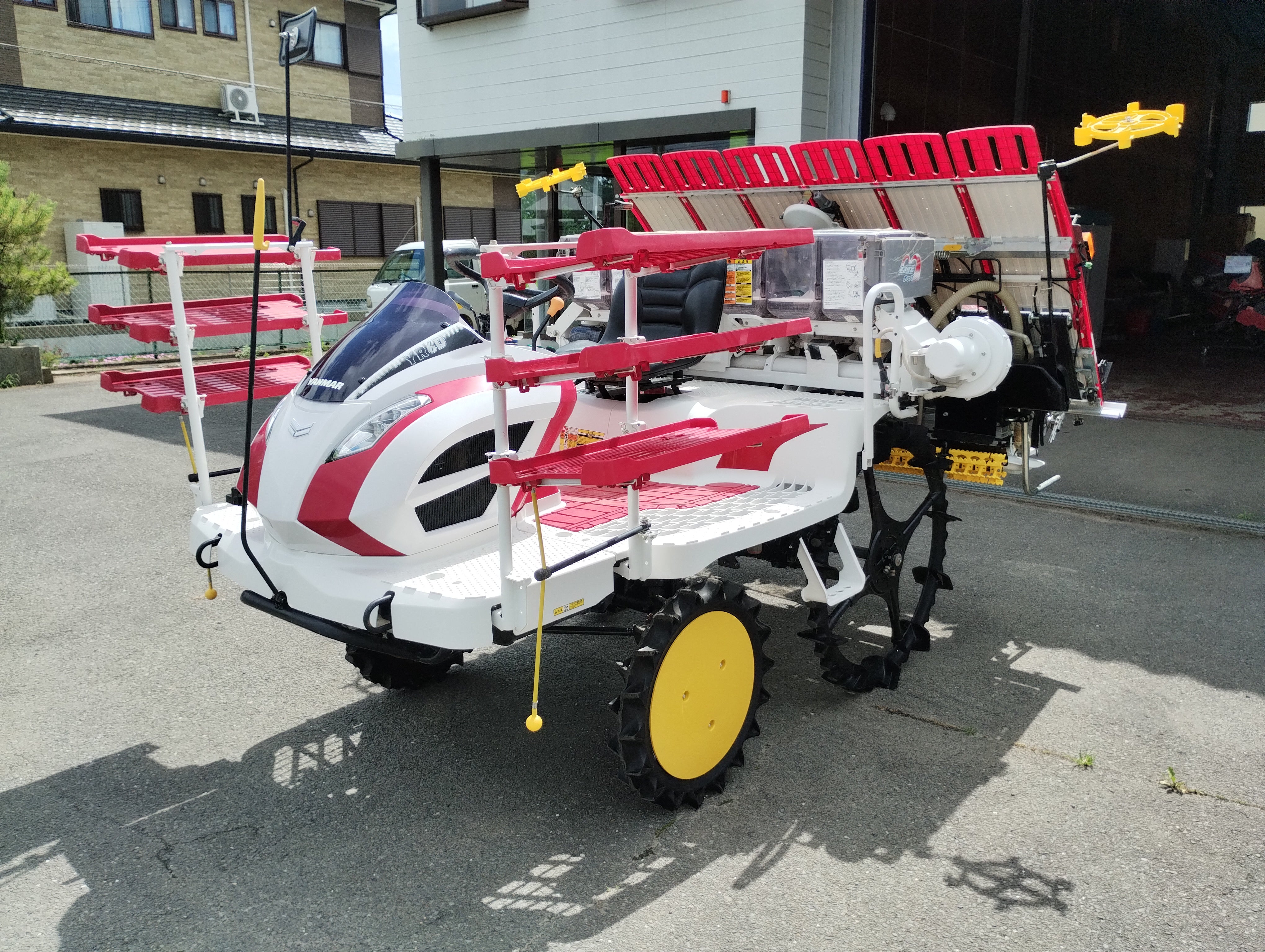 SOLD OUT】ヤンマ YR6D ディーゼル 田植機 湛水直播使用 ST6G 除草剤