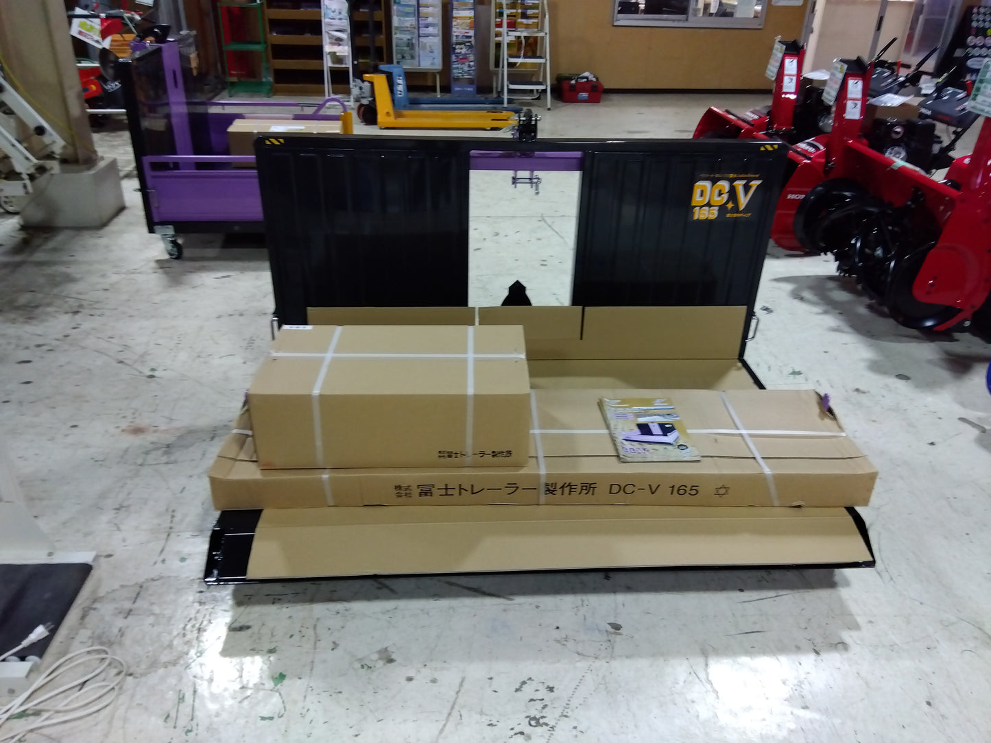 冨士トレーラー　　　中古　整地キャリア　DC-V165-M　（新古品）