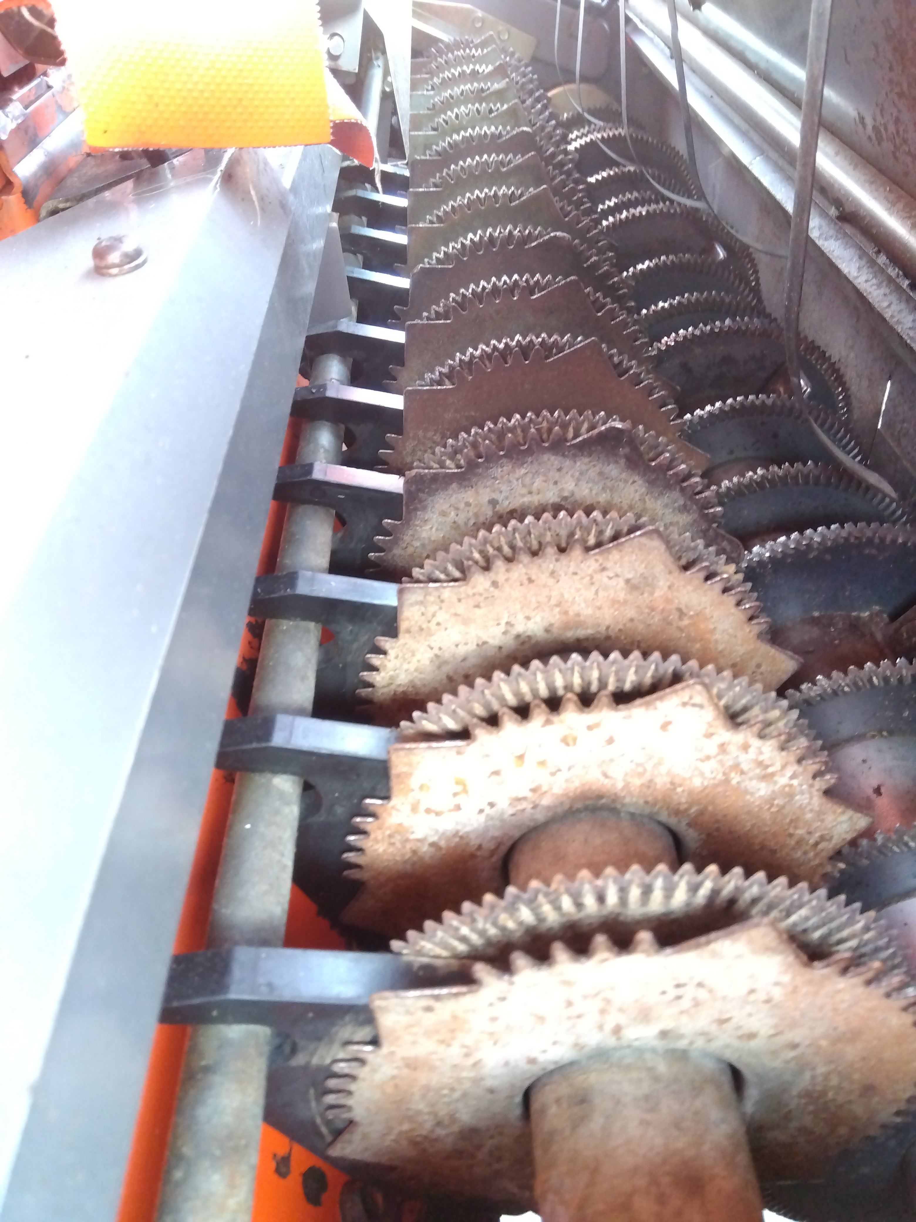 クボタ 中古 コンバイン 3条 SR25 スーパーデラックス仕様 – 農キング