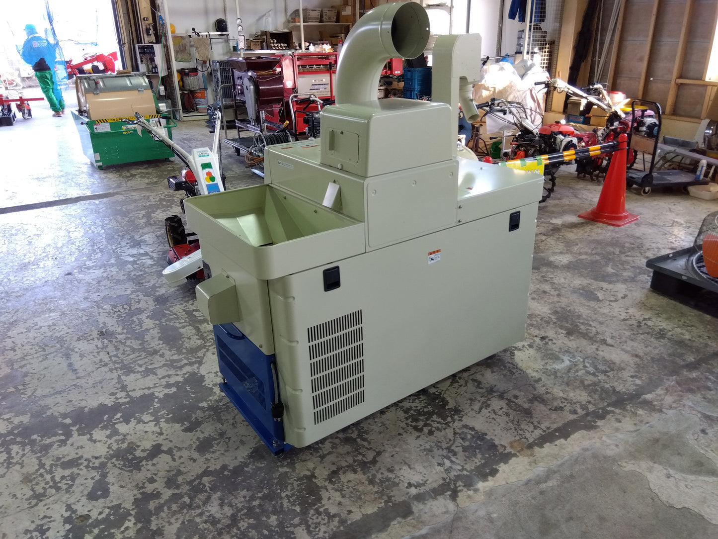 サタケ　籾摺り機　NPS350EAM　①