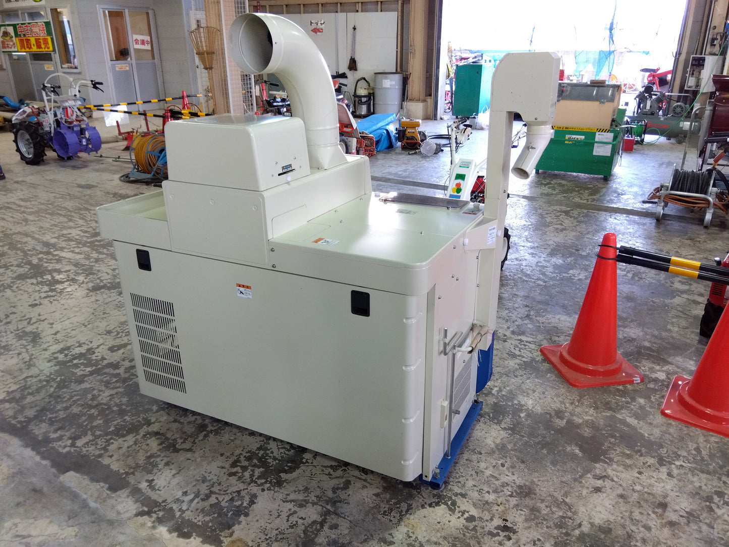 サタケ　籾摺り機　NPS350EAM　①