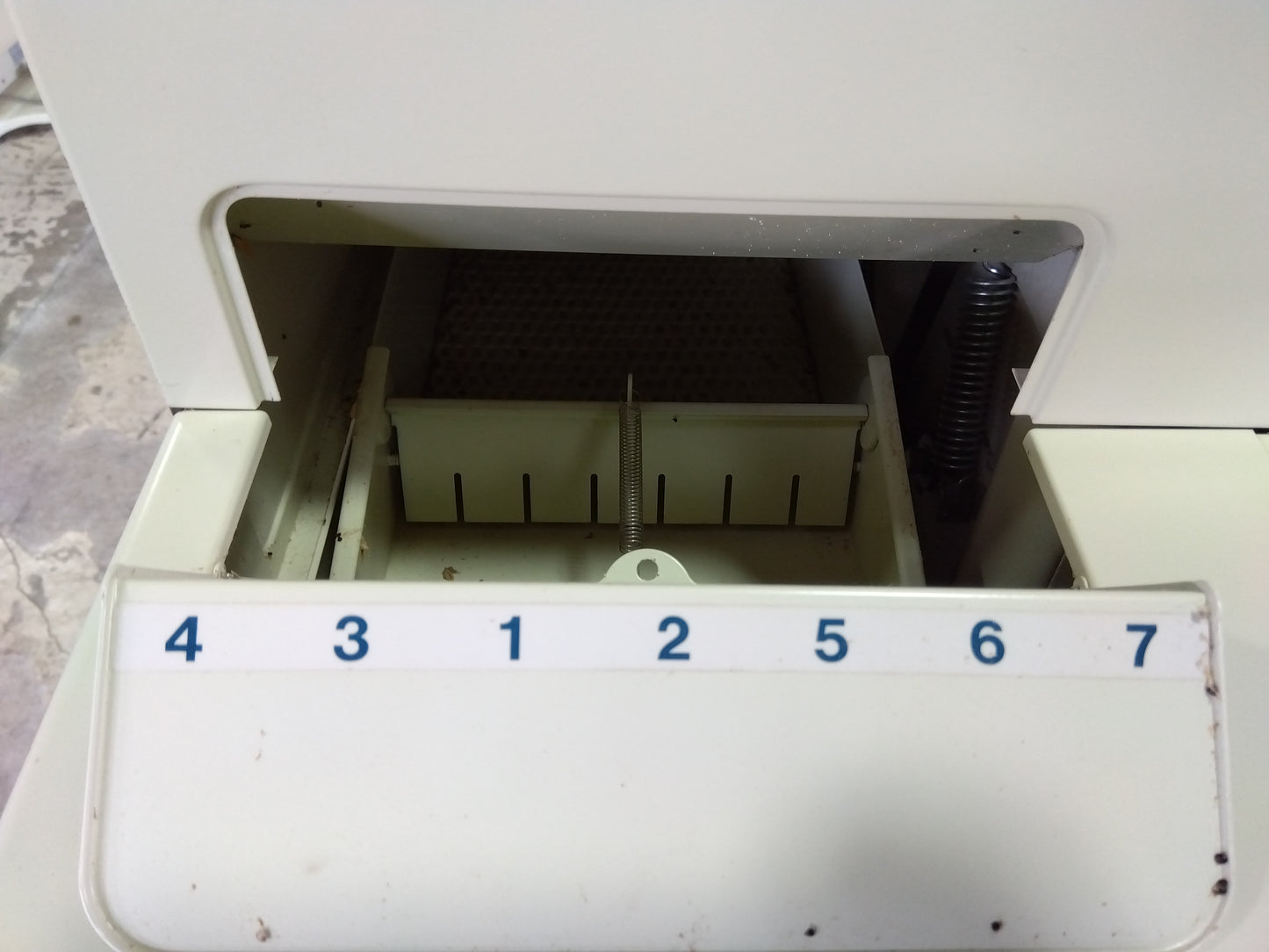 サタケ　籾摺り機　NPS350EAM　①