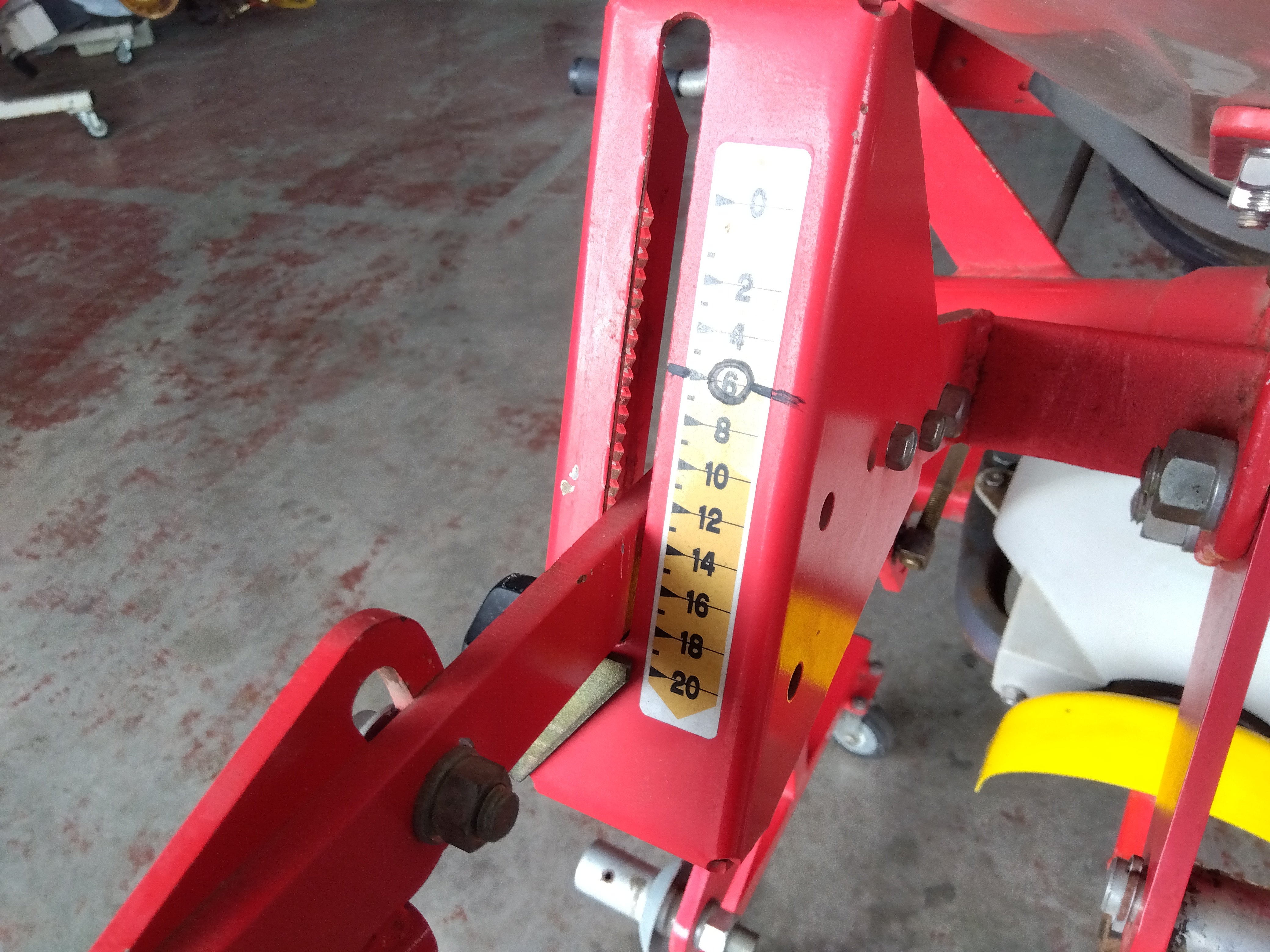 ササキ 中古 ブロードキャスター CF200 – 農キング