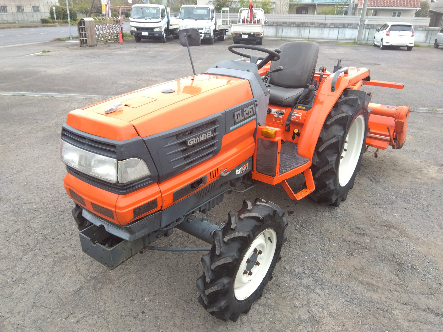 クボタ　中古　トラクター　GL261　27馬力　水平制御