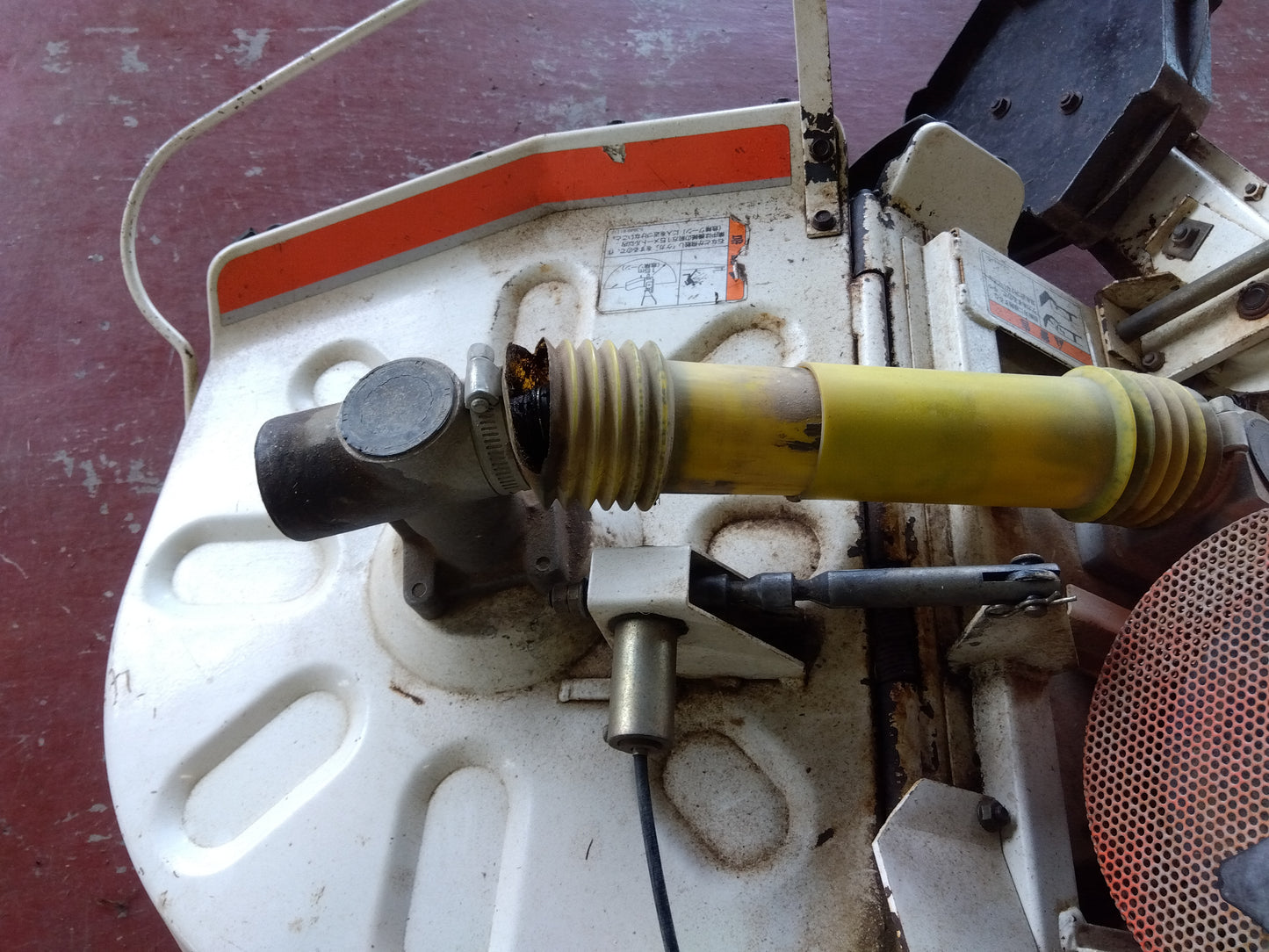 クボタ　中古　畦草刈り機　GC701
