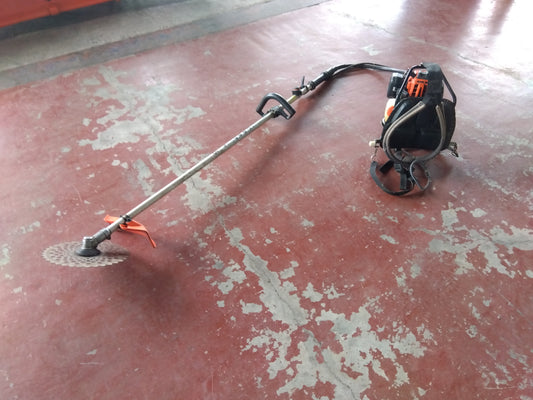 共立　中古　刈払い機　RMC260A