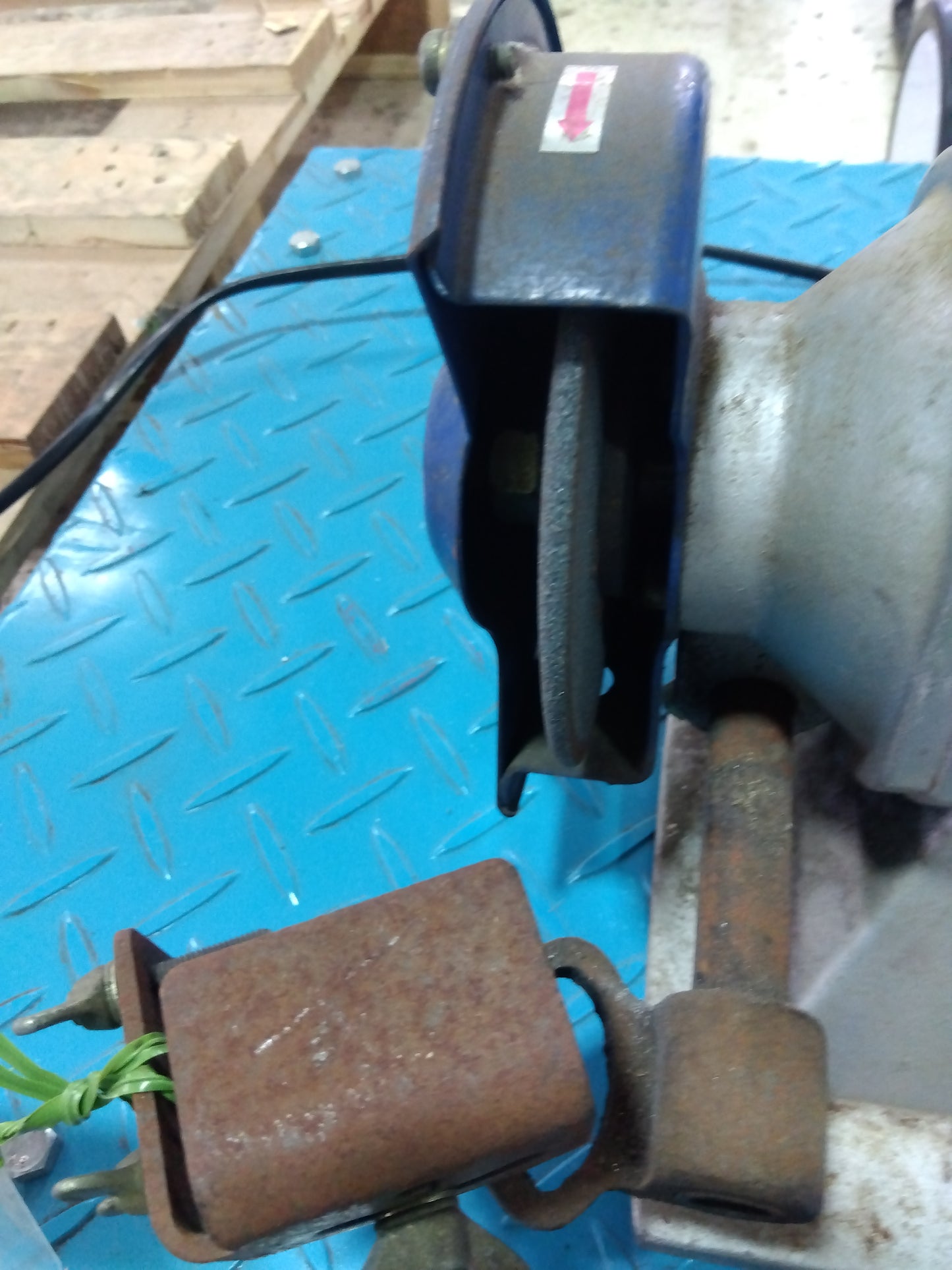 愛知電機工業所 中古 両頭グラインダー E3 ［7962］