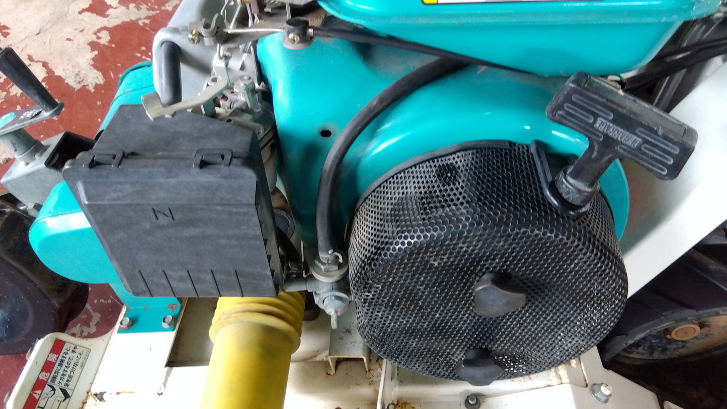 クボタ　中古　畔草刈機　GC602R