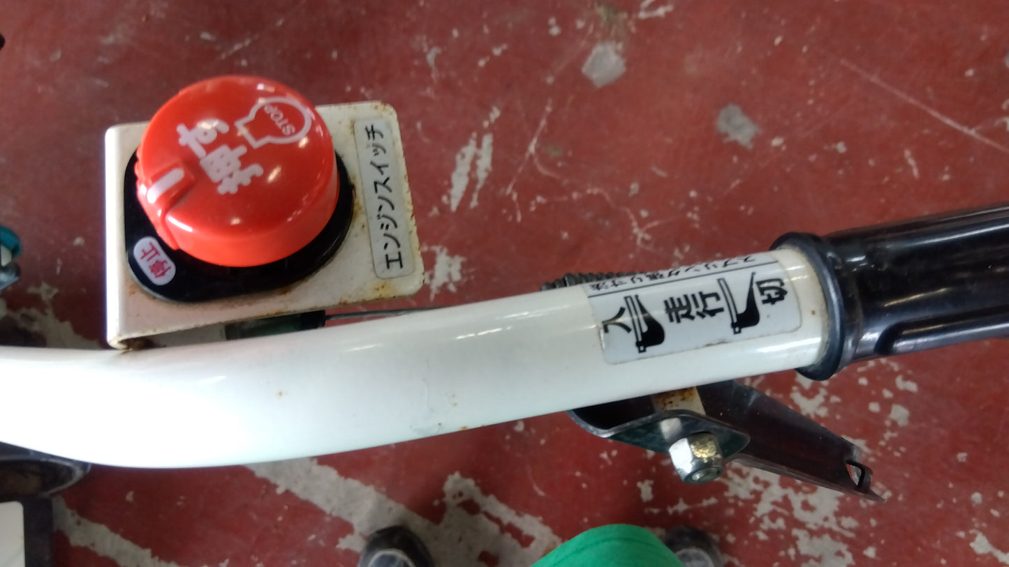 クボタ　中古　畔草刈機　GC602R