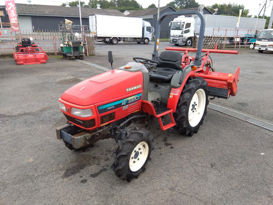中古　ヤンマー　トラクター　AF220　20馬力