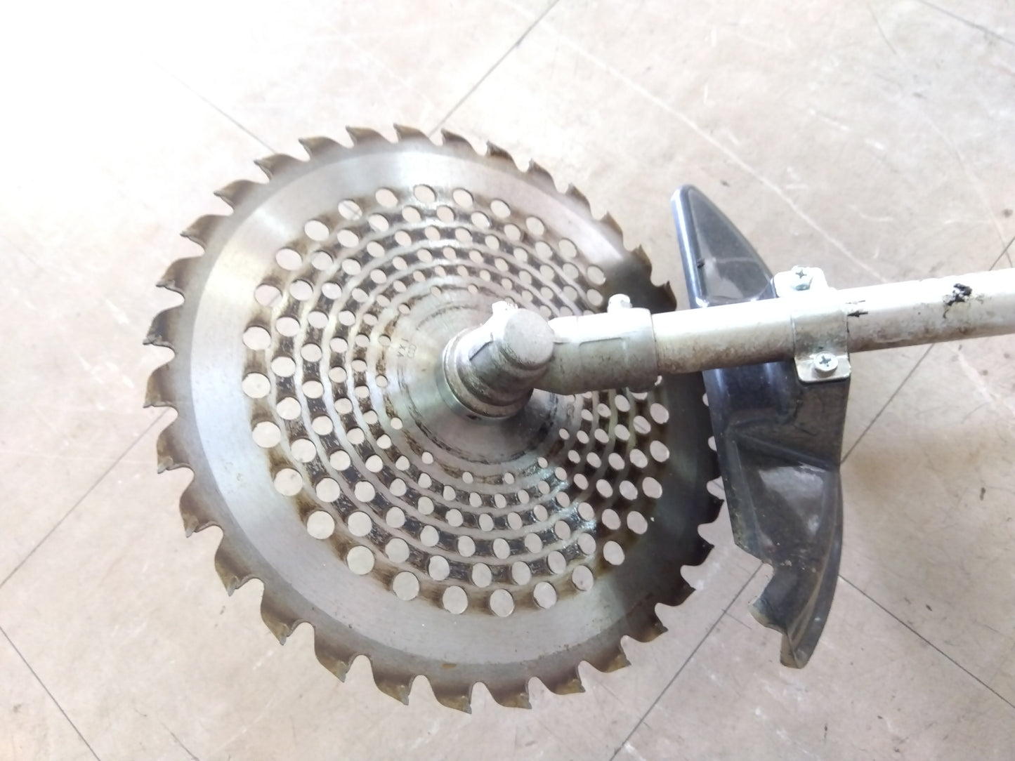 ホンダ　中古　刈払機　HBC254H　4サイクル