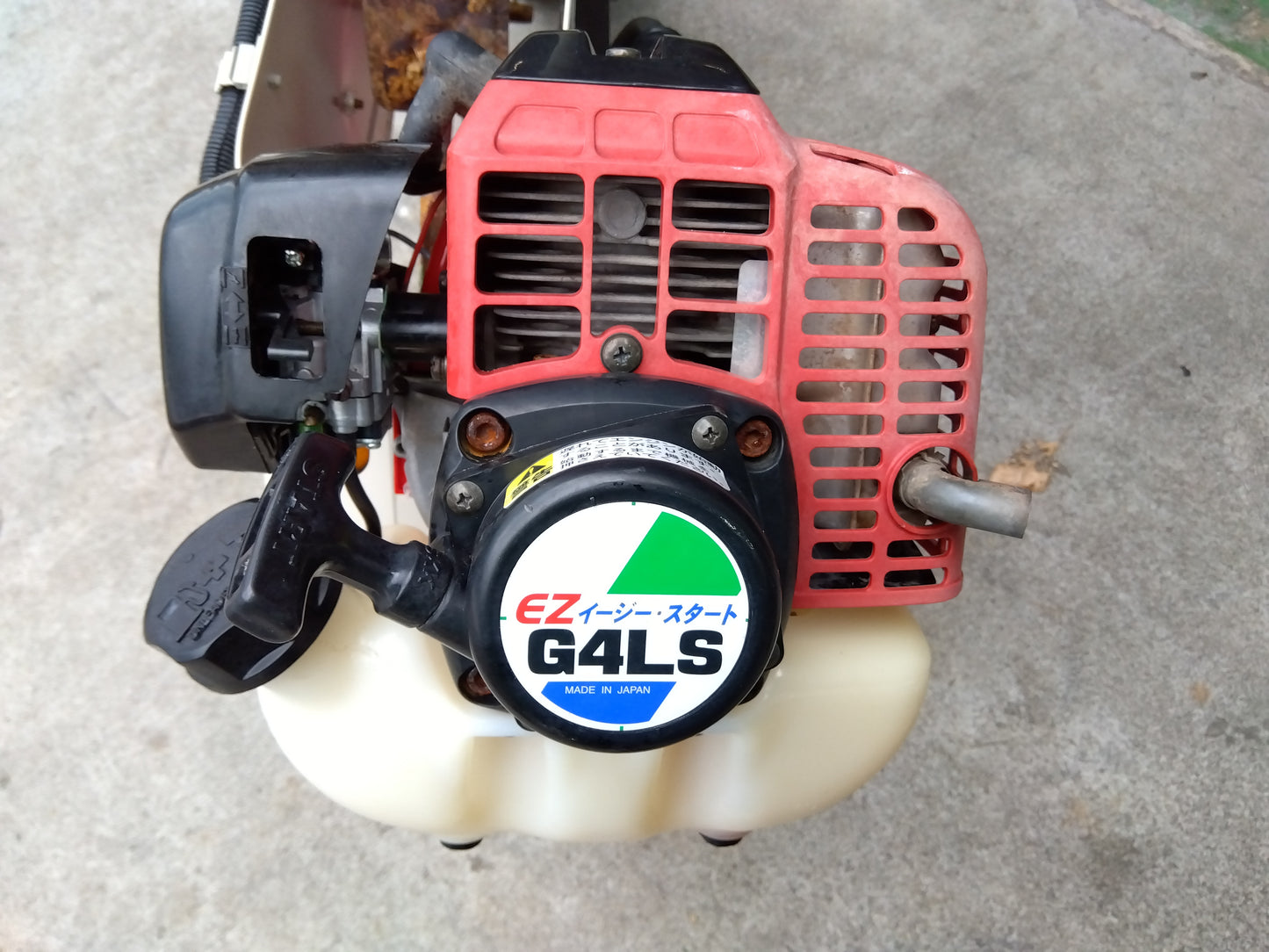 ゼノア　中古　乗用溝切機　NT4310