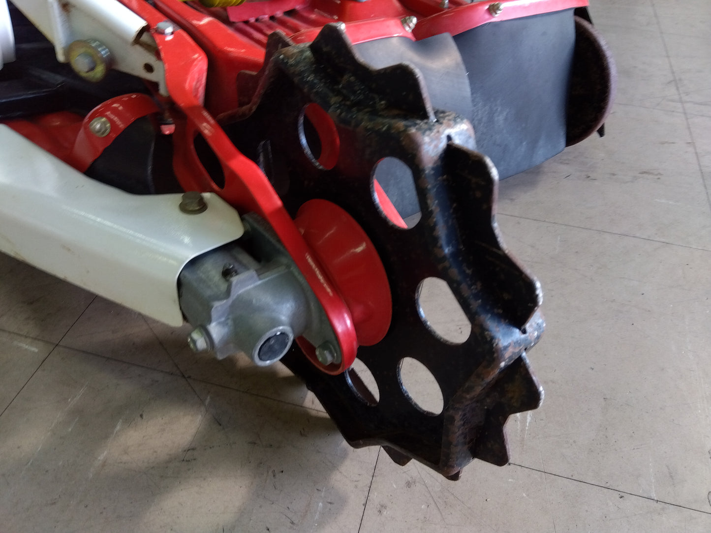 共立　中古　ウィングモア　AZ736A