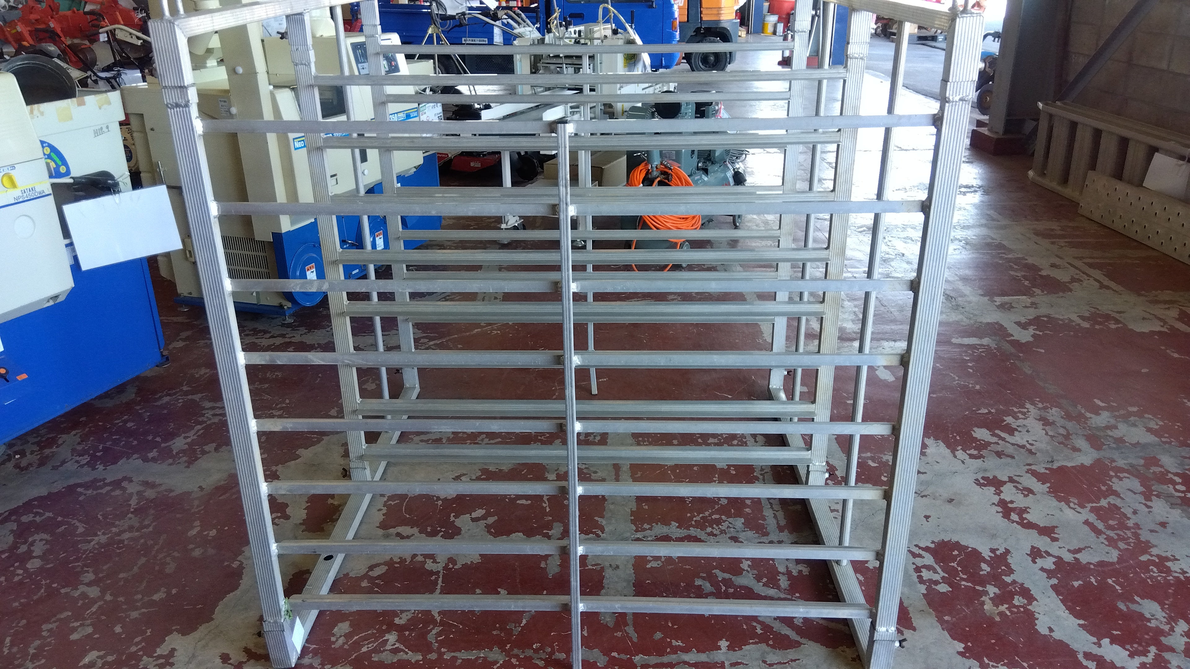 メーカー型式不明 中古 苗コンテナ 64枚載せ – 農キング