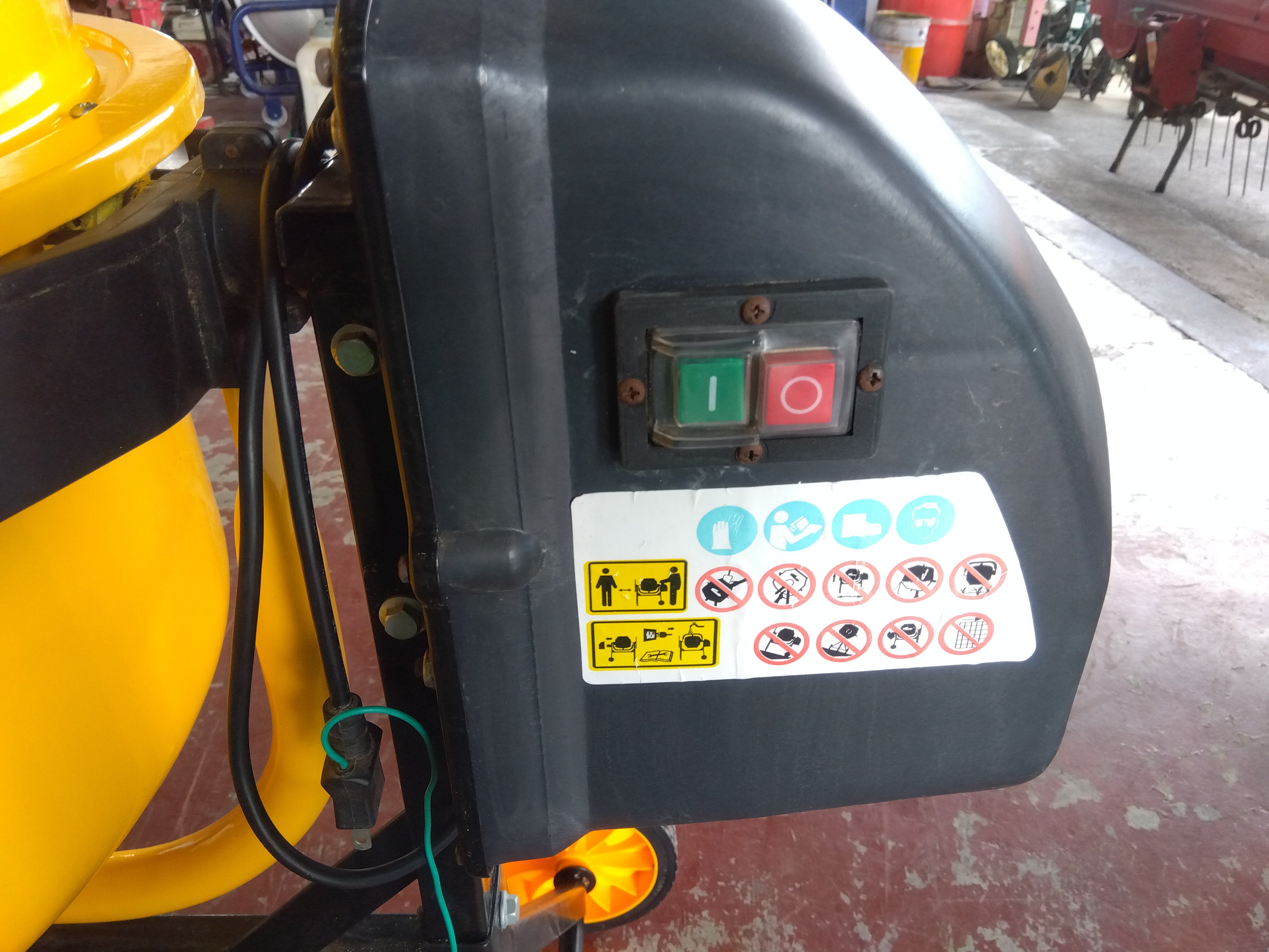 アルミス 中古 コンクリートミキサー AMZ-50Y – 農キング