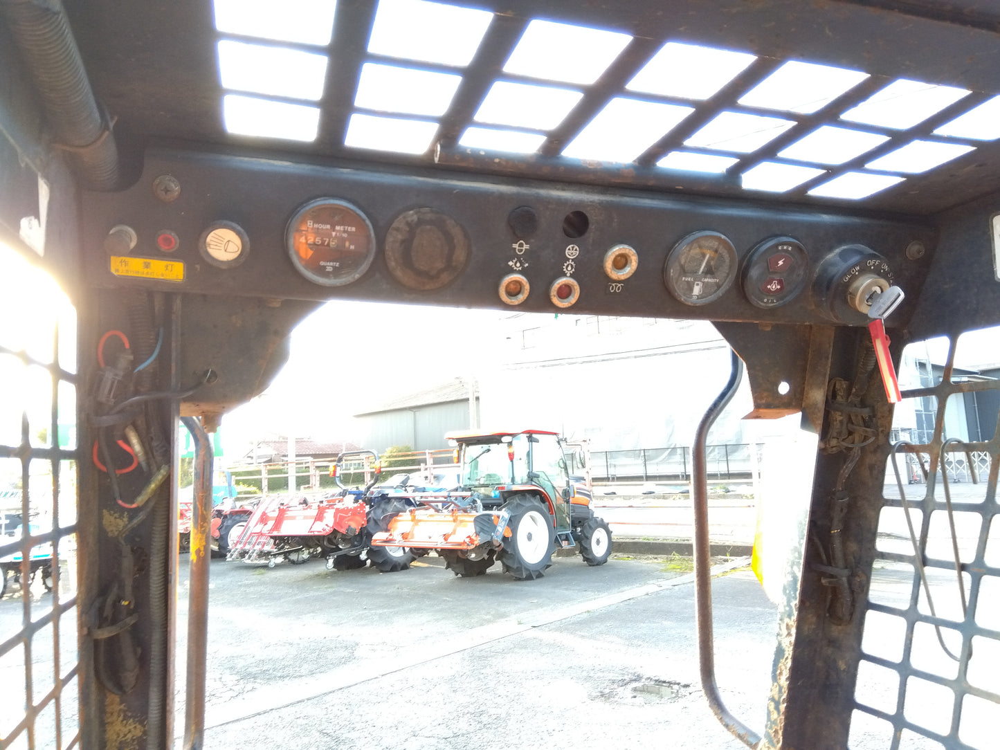 トヨタ　中古　スキッドステアローダー　3SDK