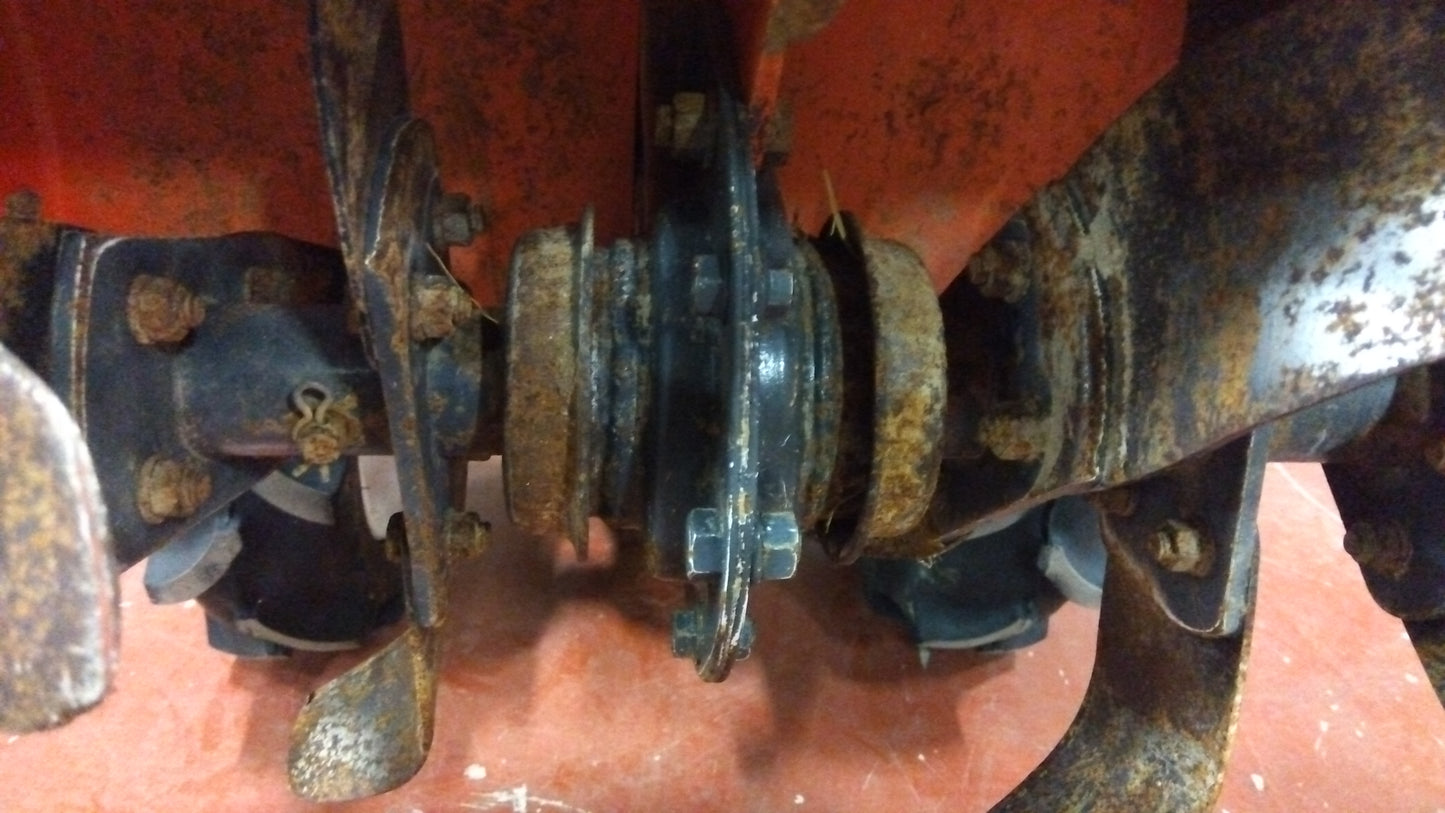 クボタ　中古　耕耘機　TR60