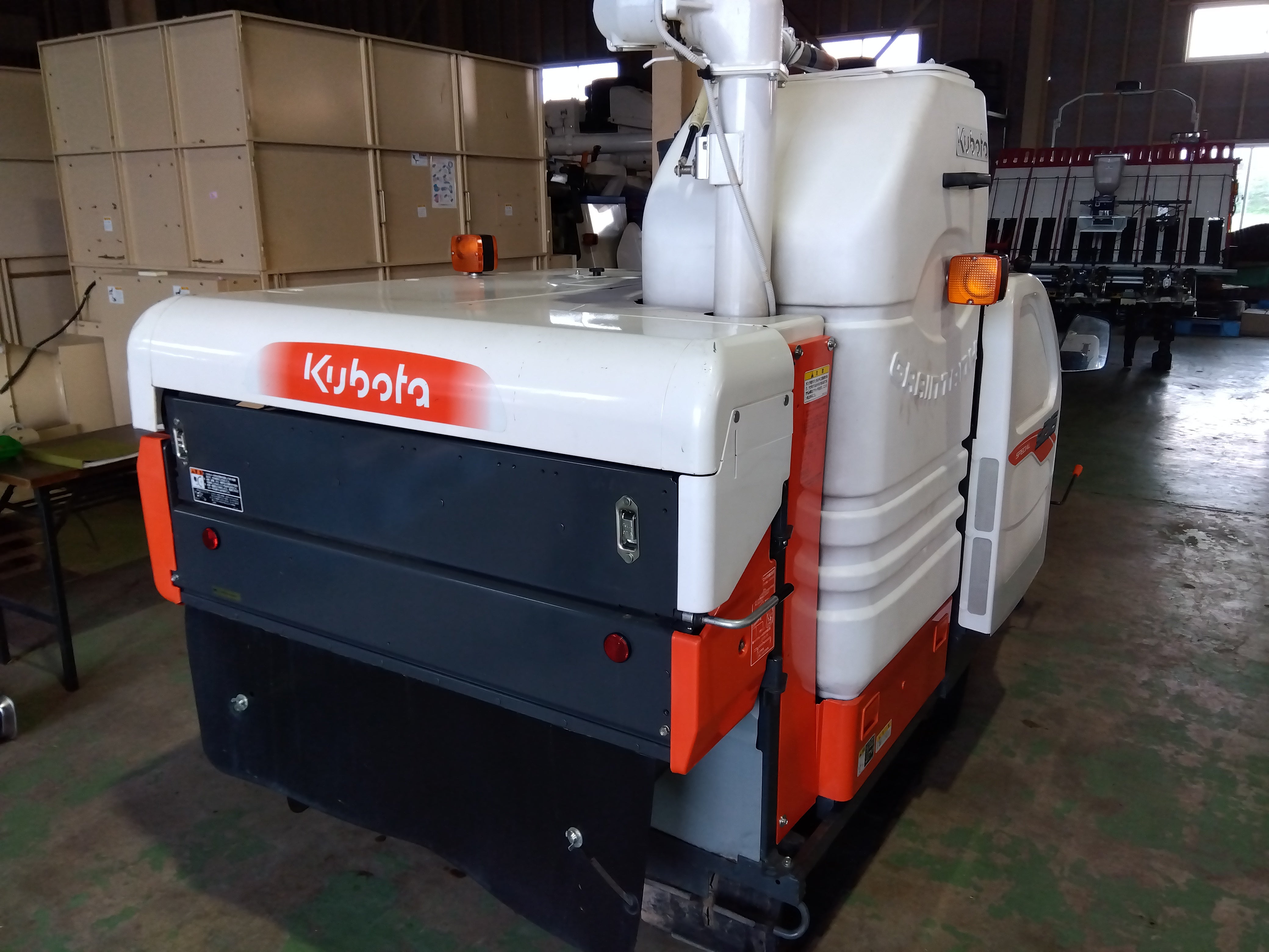 クボタ 中古 コンバイン S216GLW-S50 (236h) (8363) – 農キング