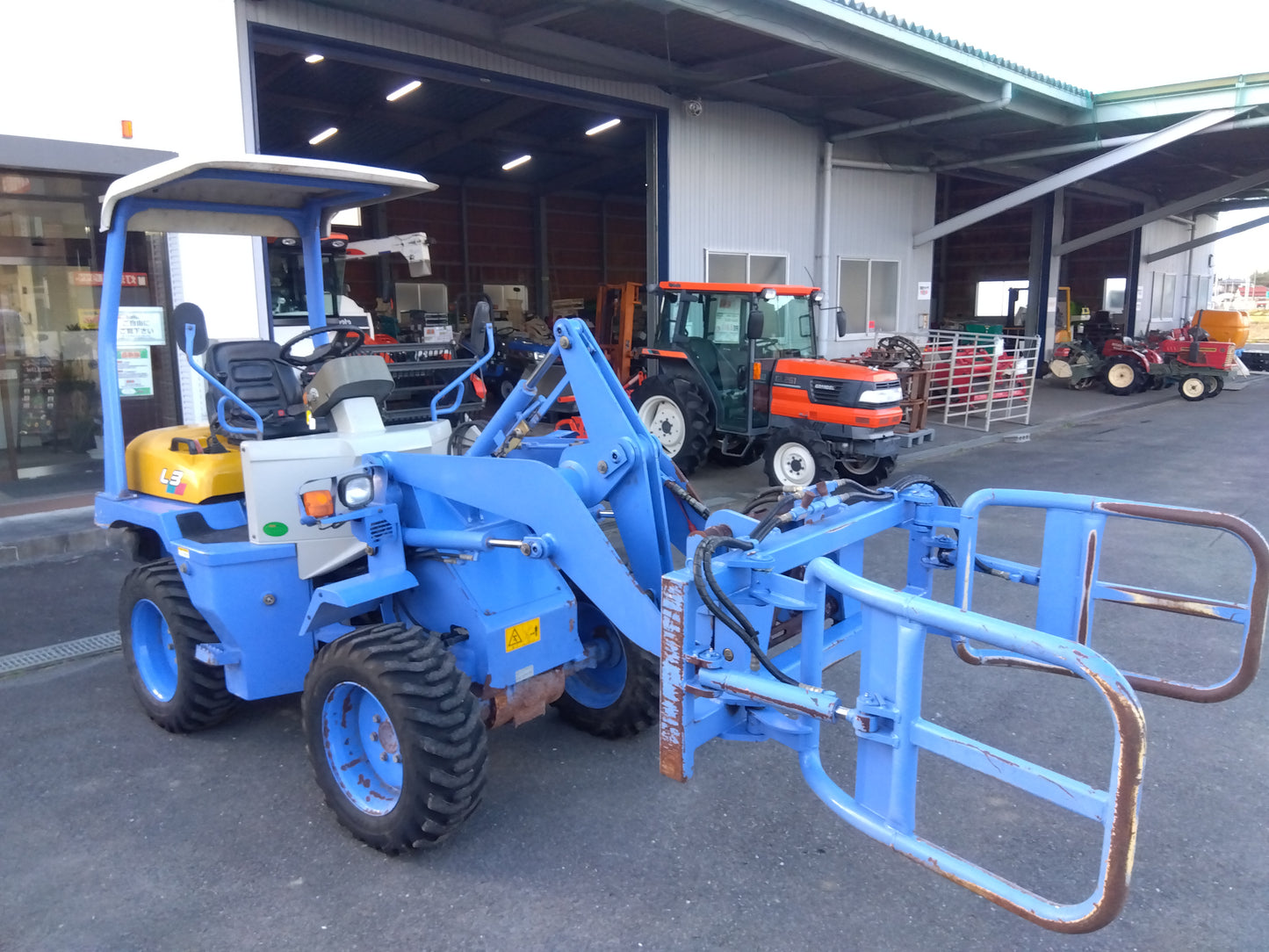 TMC　中古　ホイルローダー　L3-2