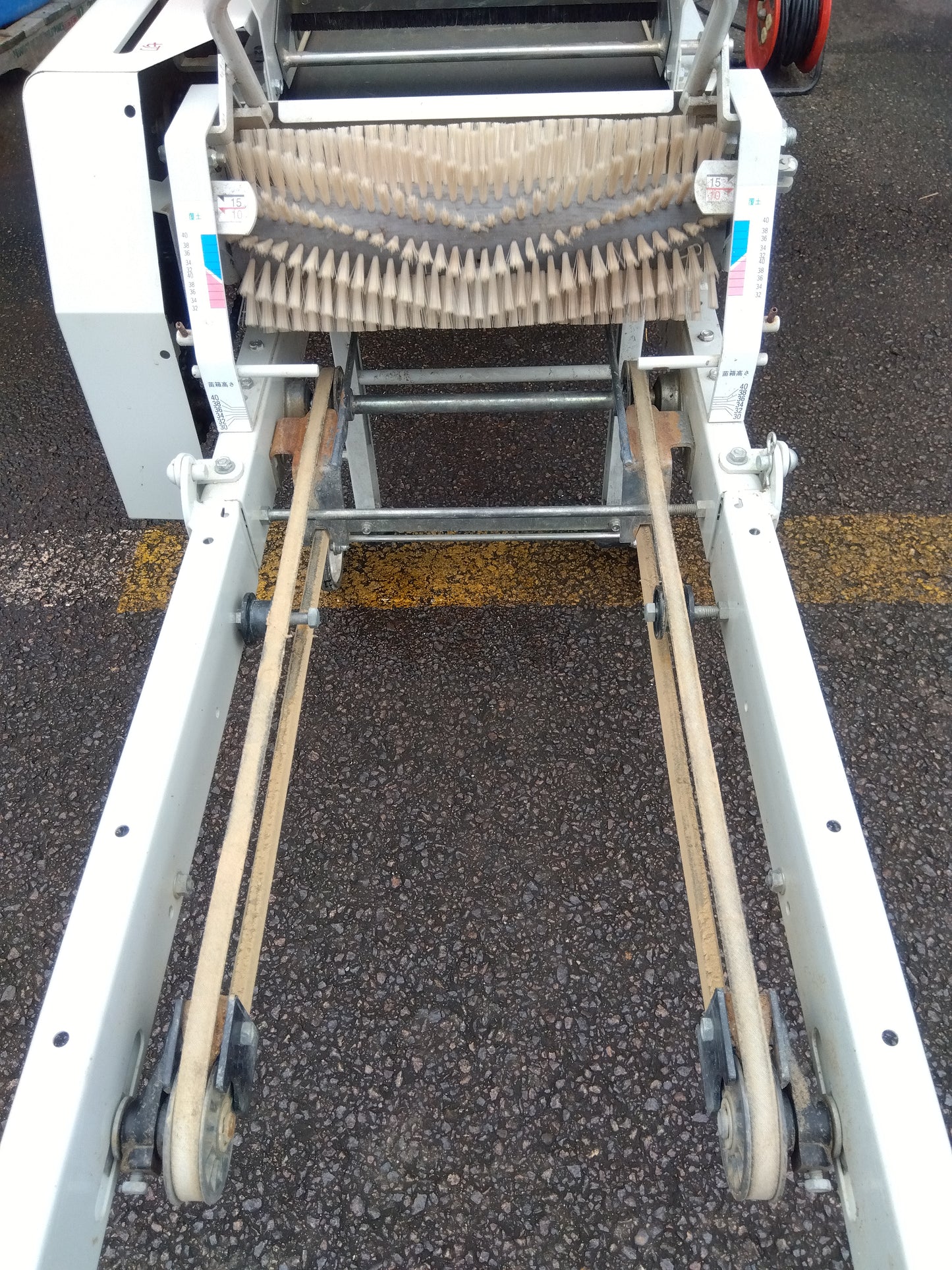 コンマ製作所 中古 整列播種機 SP-G530Y 【山形店 8565】