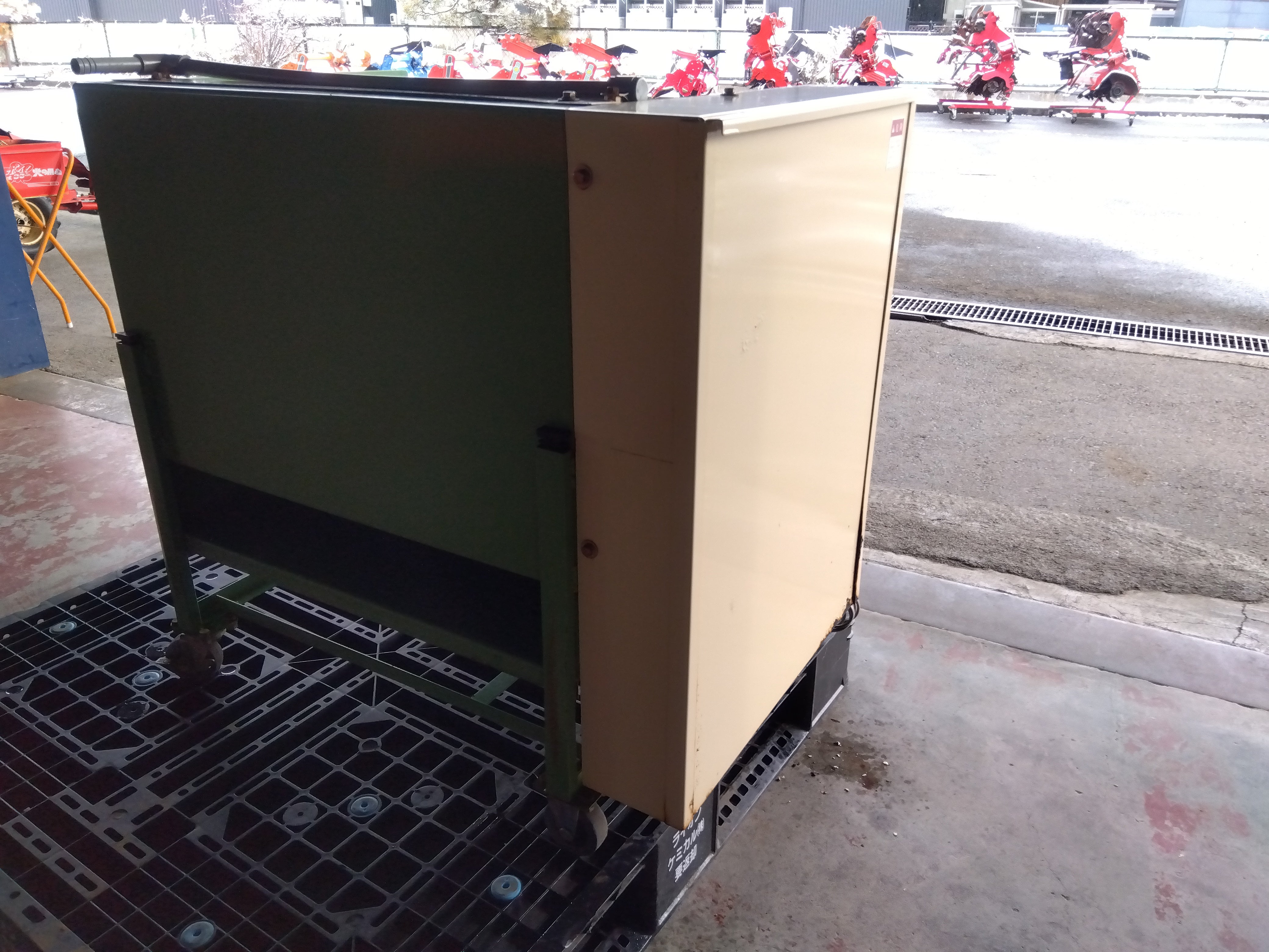 ニンナ　中古品 サシナミ 中古 ニンジン洗浄機 C-6型 『宮城店1741』 – 農キング