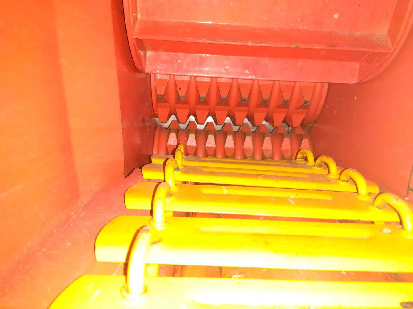 ヤマモト中古 裁断機(ホイールカッタ) D-200 (8208)